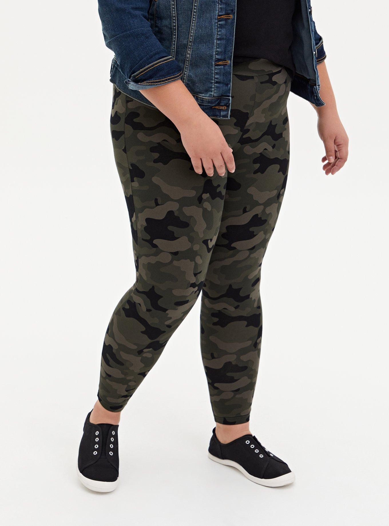 Plus Size - Navy Camo Crop Active Legging - Torrid