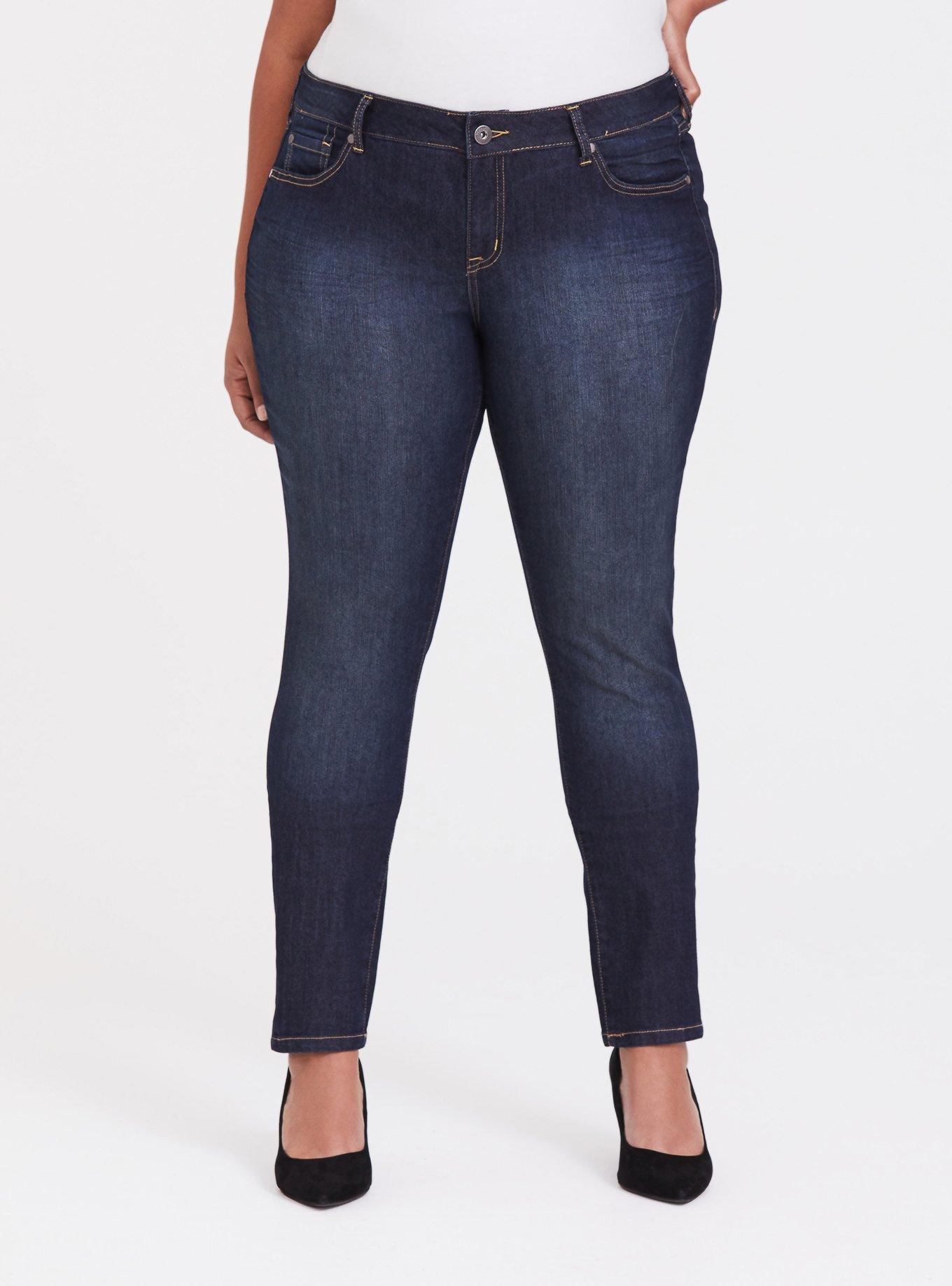 $44 Apt 9 Curvy Straight Tummy Control Slimming Mid Rise Jeans