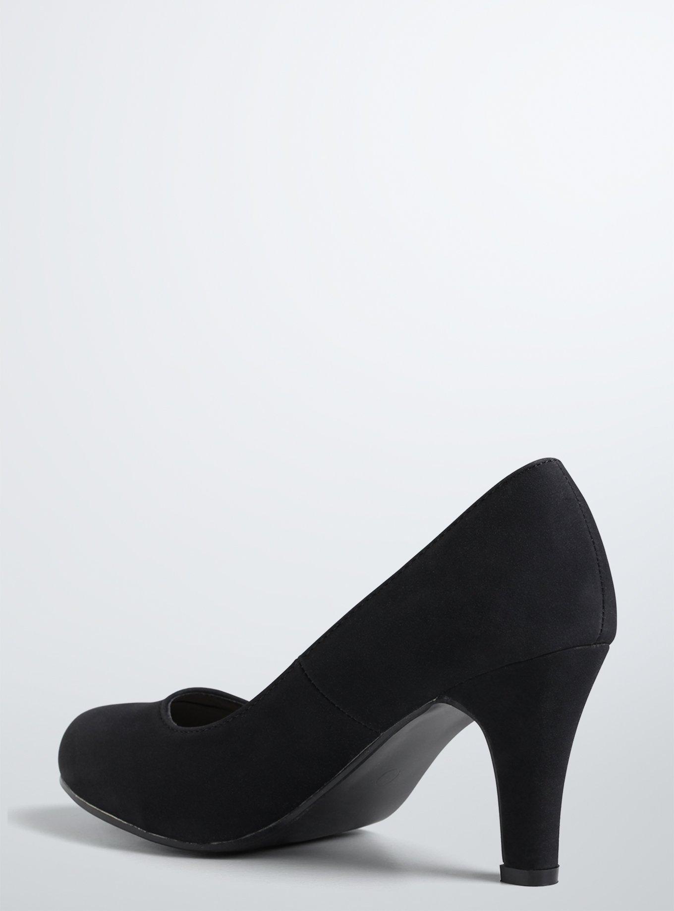 pumps wide width