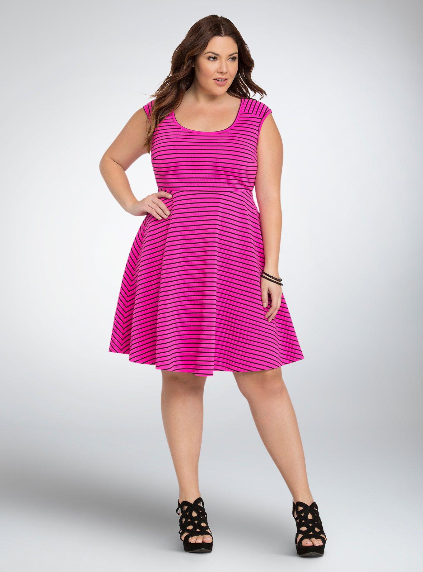 Confident In Myself Active Dress, Fuchsia – Chic Soul