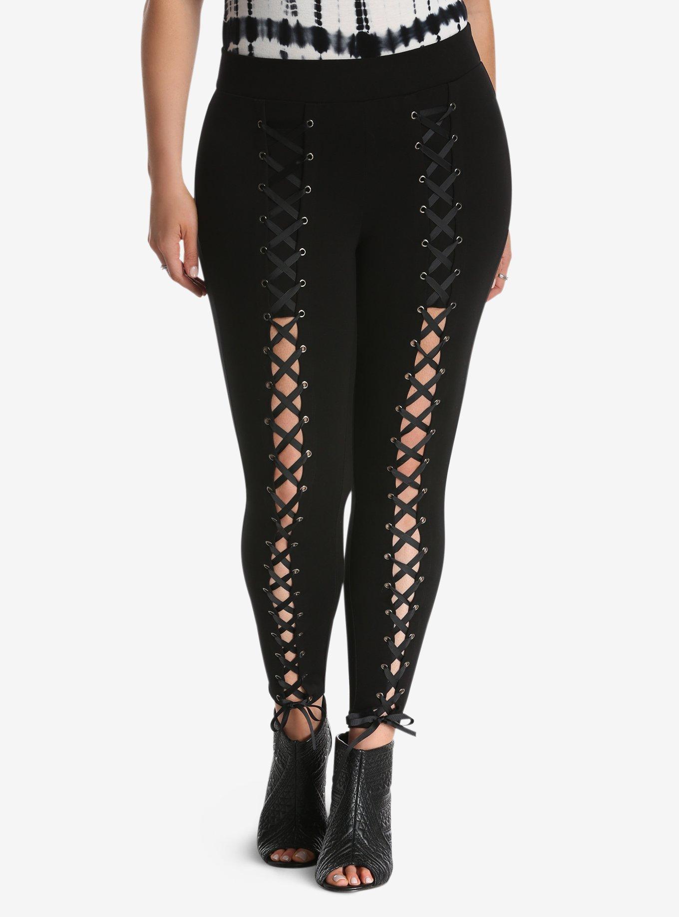 Lace finish 3/4 leggings | Made in Quebec