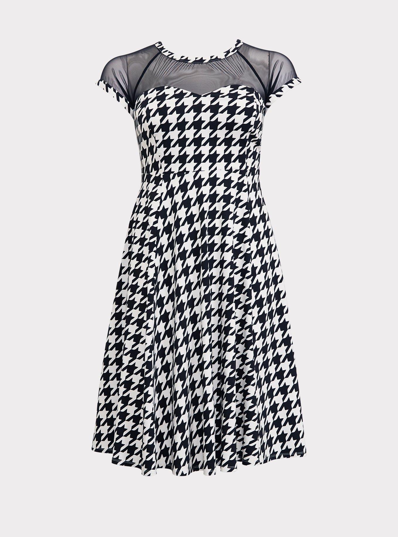 black dress caption Unique Vintage Black & White Houndstooth Vivian Swing Skirt