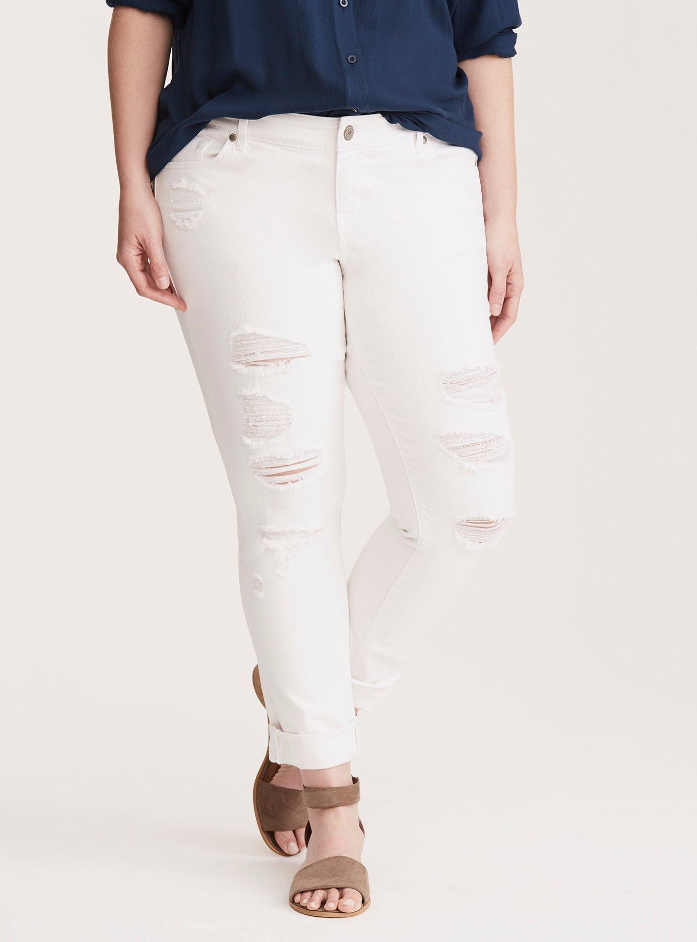 Plus size store white boyfriend jeans