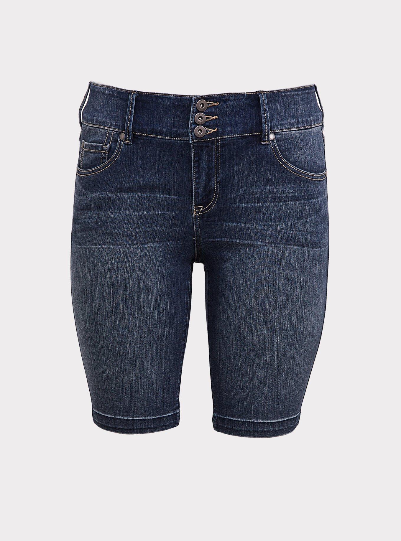 Plus Size Jegging Bermuda Short - Super Stretch Medium Wash, , hi-res