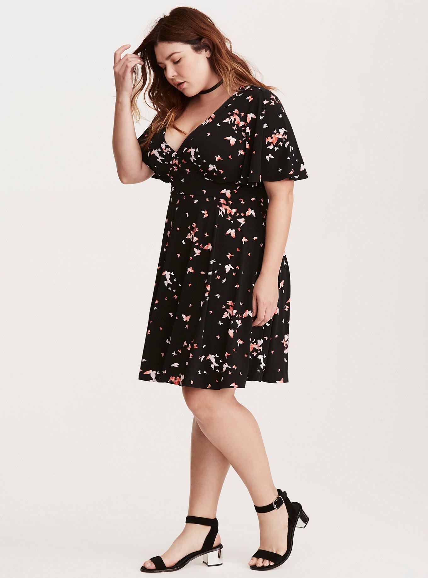 Plus Size - Butterfly Print V-Neck Flutter Sleeve Dress - Torrid