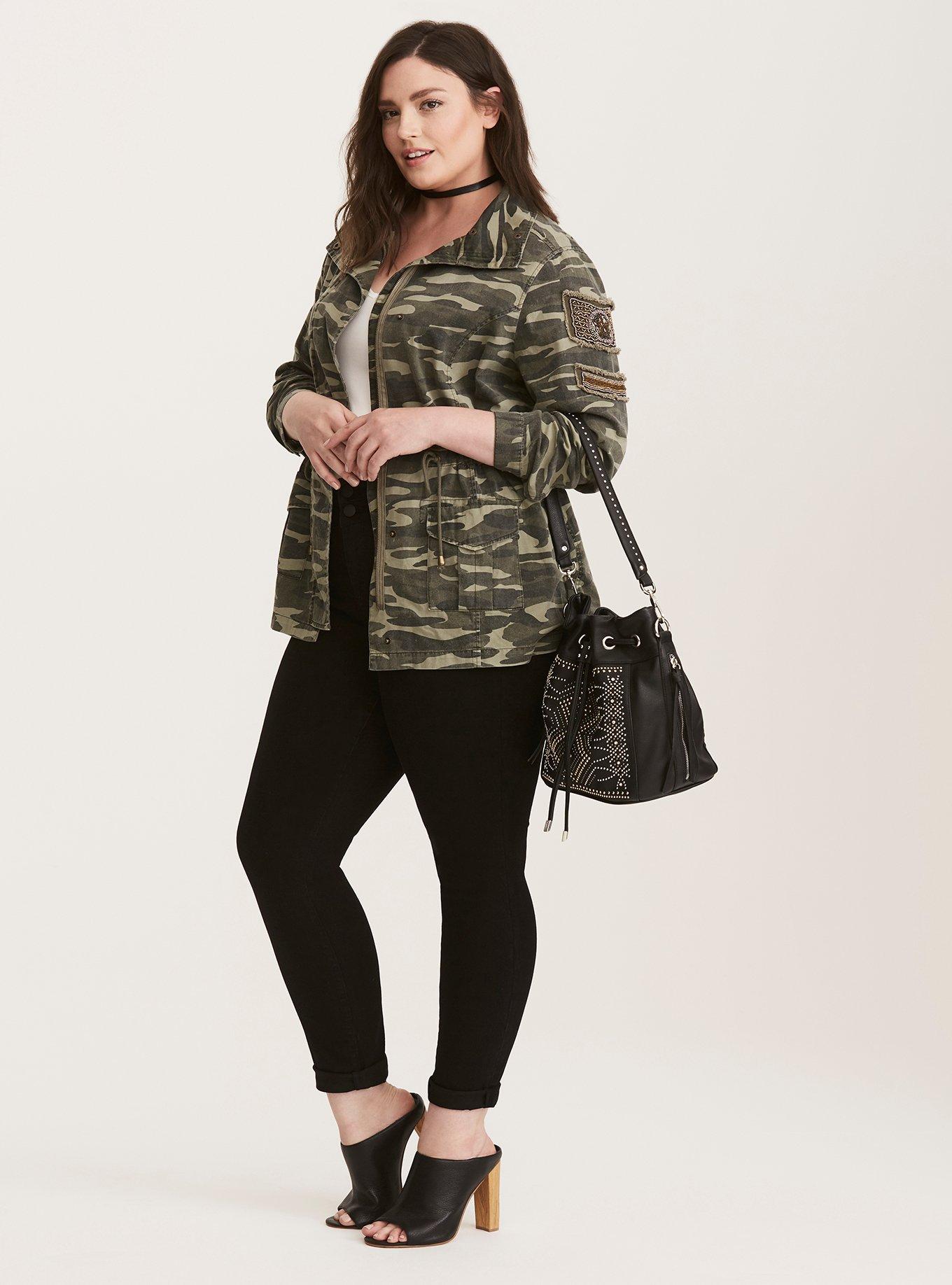 Plus Size Camo Print Twill Bralette