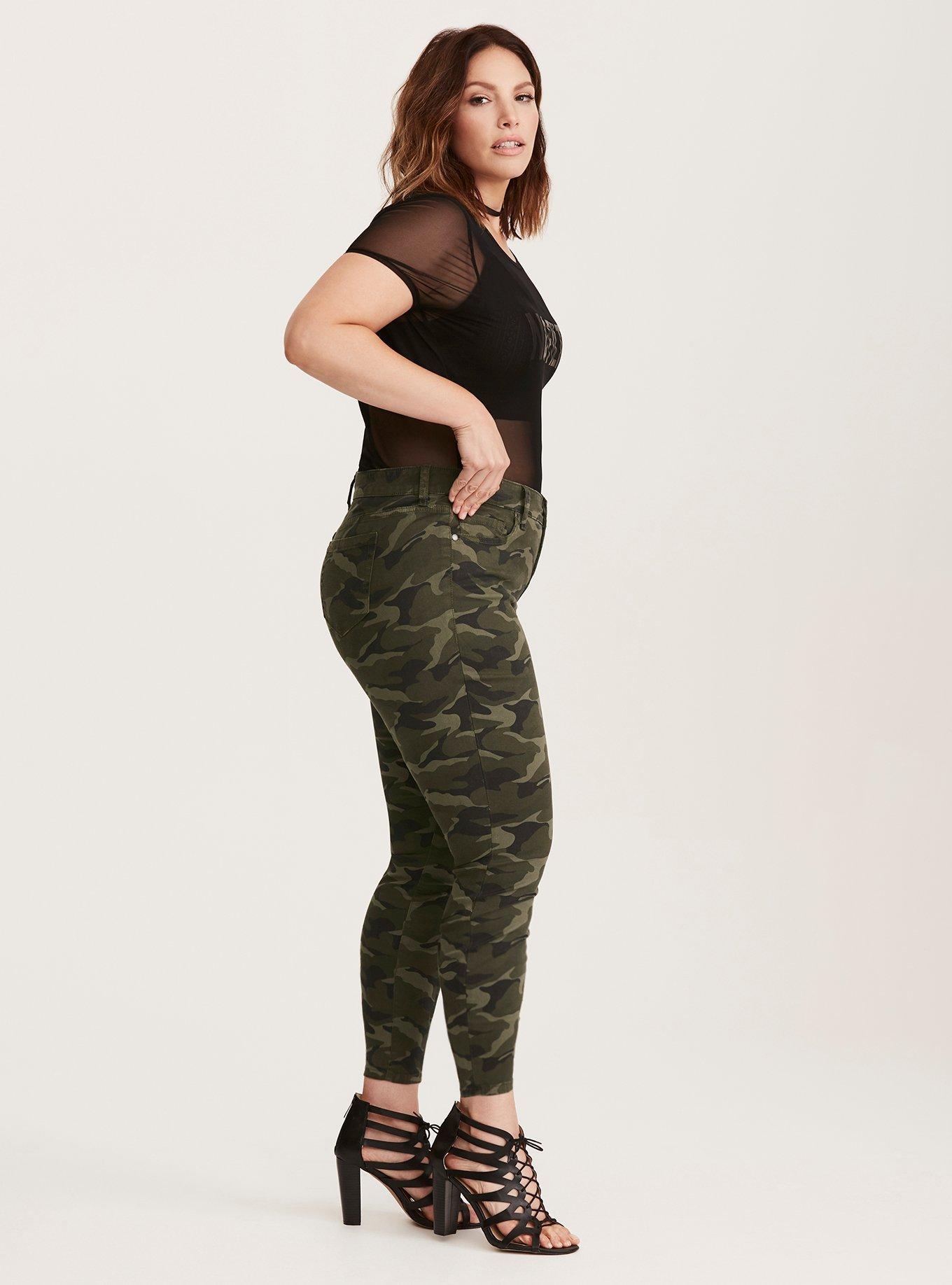 Buy Plus Size Camo Print Leggings Online in India 