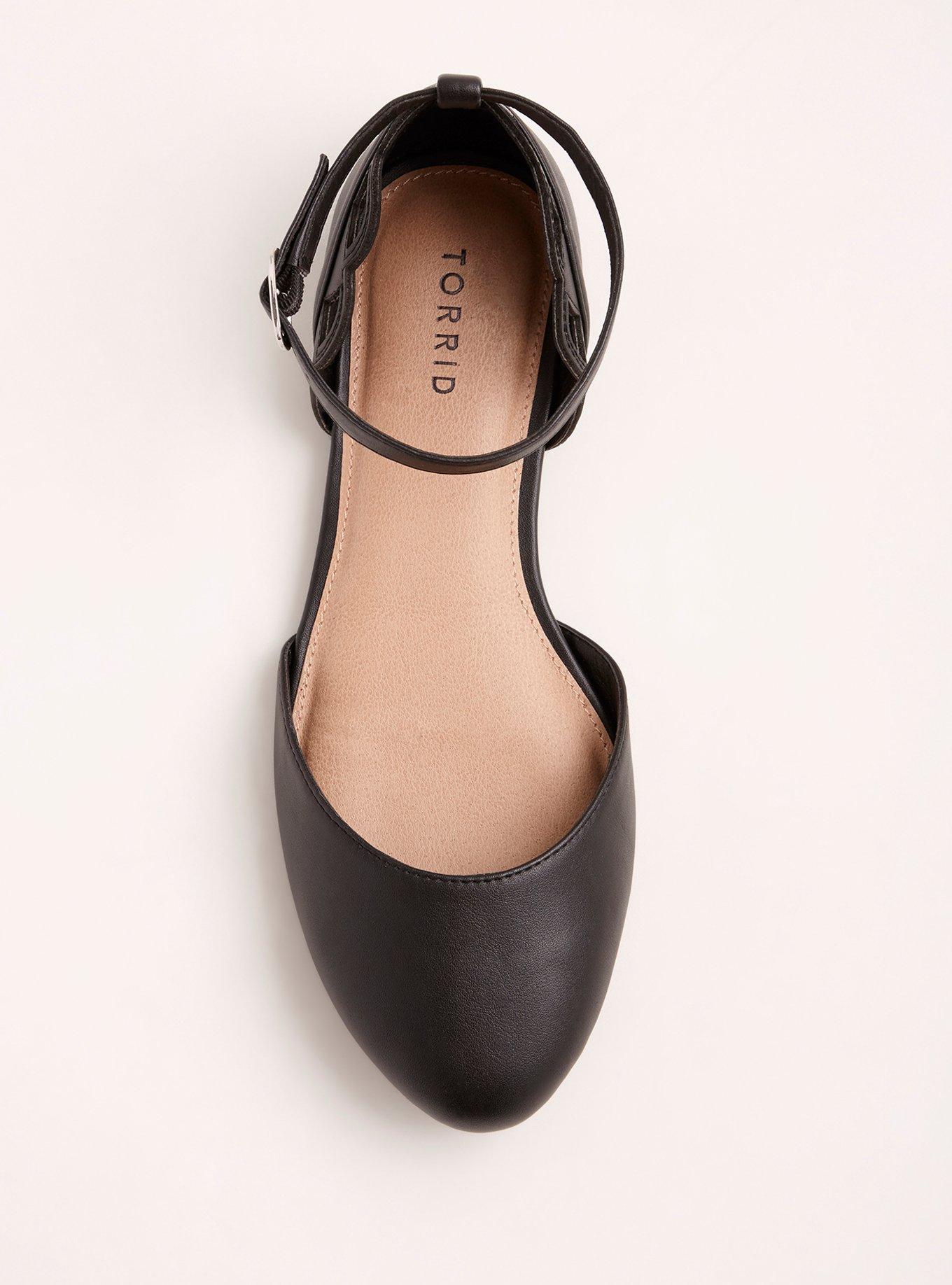 Scalloped peep sale toe flats