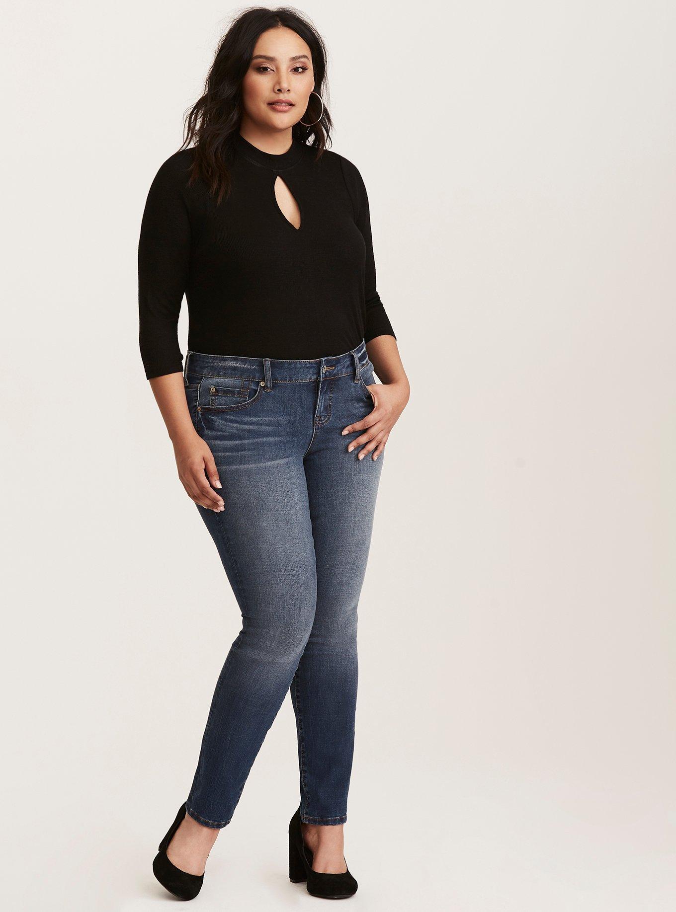 Plus Size Premium Ultimate Stretch Skinny Jean - Medium Wash, CLOVERDALE, alternate
