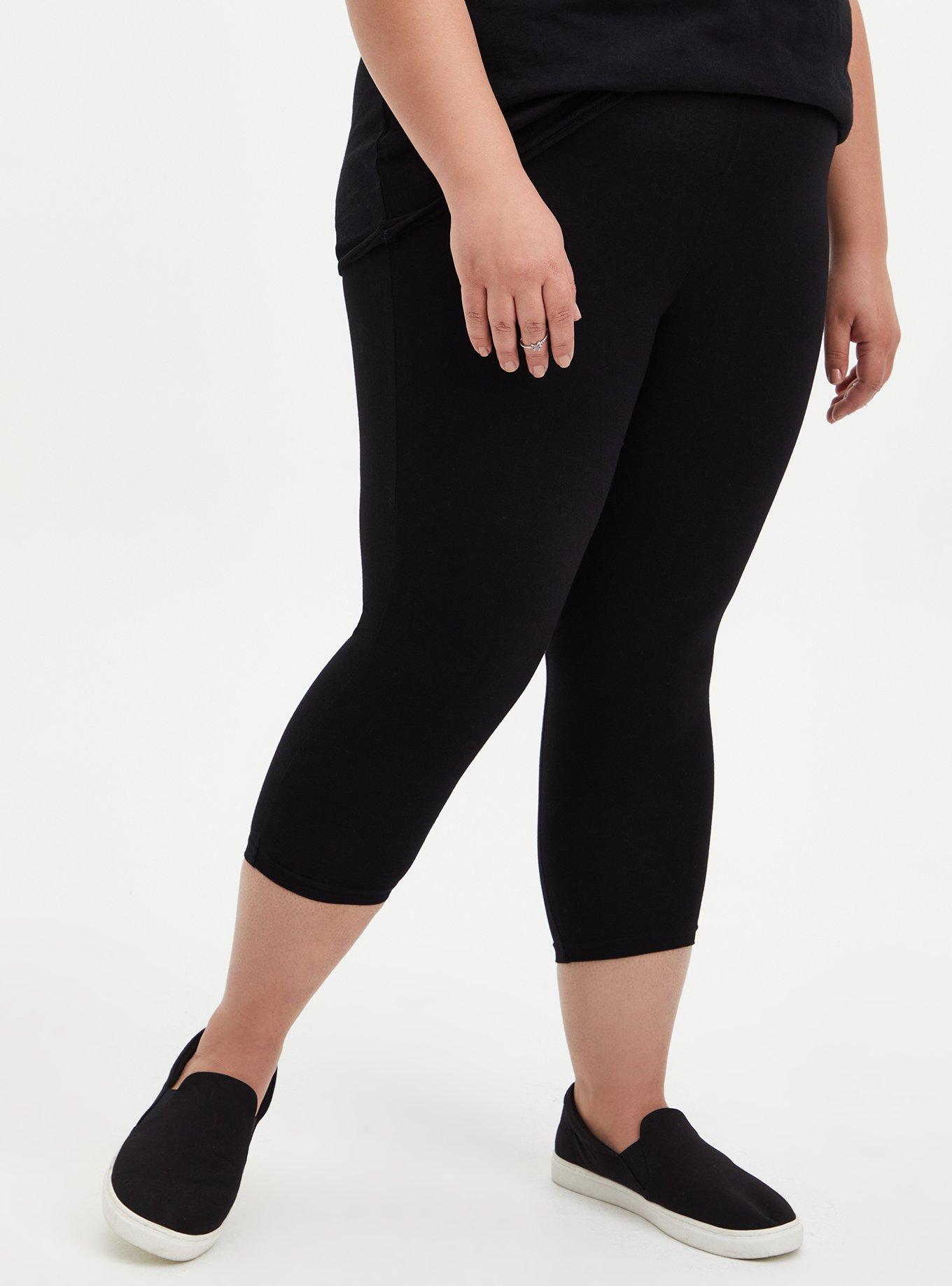 Plus Size Black Cotton Cropped Leggings