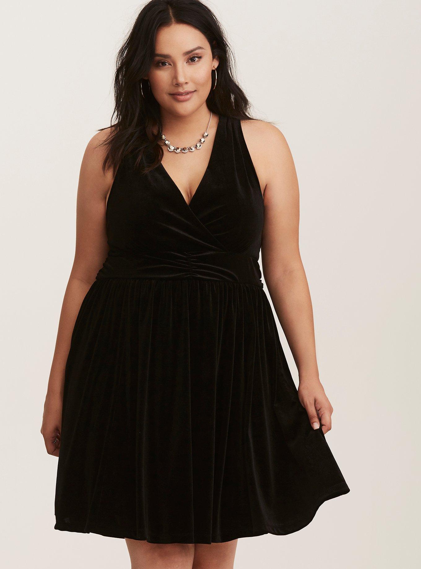 PLUS CRISSCROSS BACK SURPLICE DRESS (BLACK)-FINAL SALE