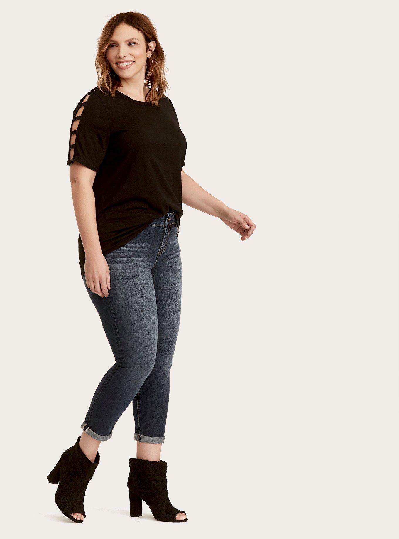 Black O-Ring Trim Sleeve Tee, DEEP BLACK, alternate