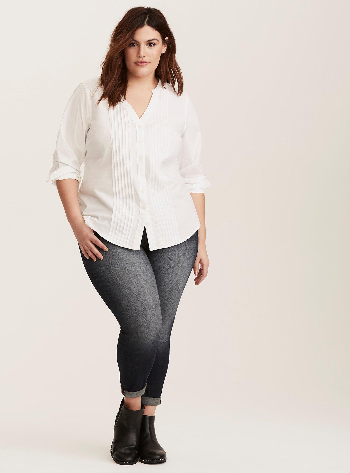 Torrid white hot sale shirt