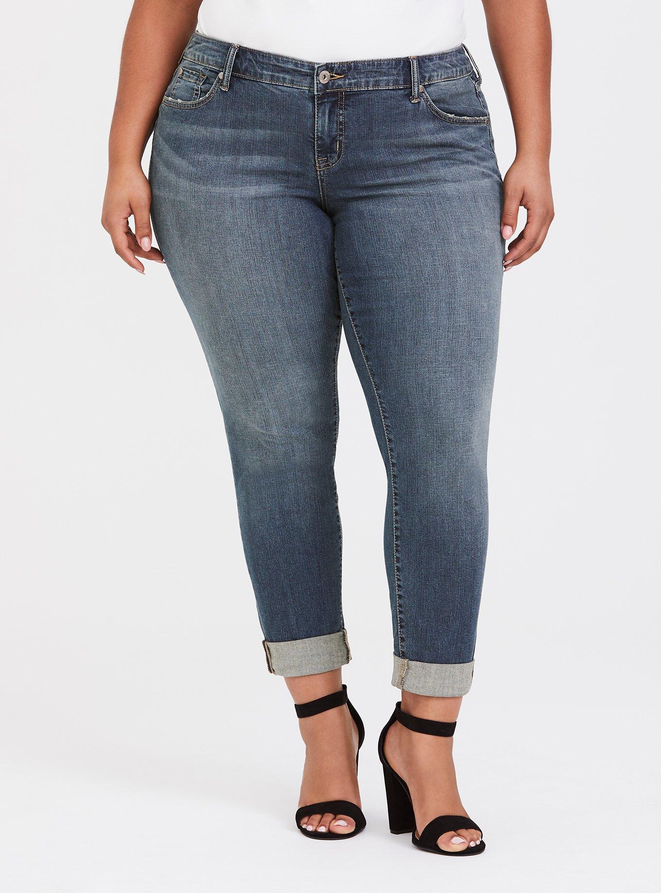 Plus Size Boyfriend Jean - Vintage Stretch Medium Wash, , hi-res