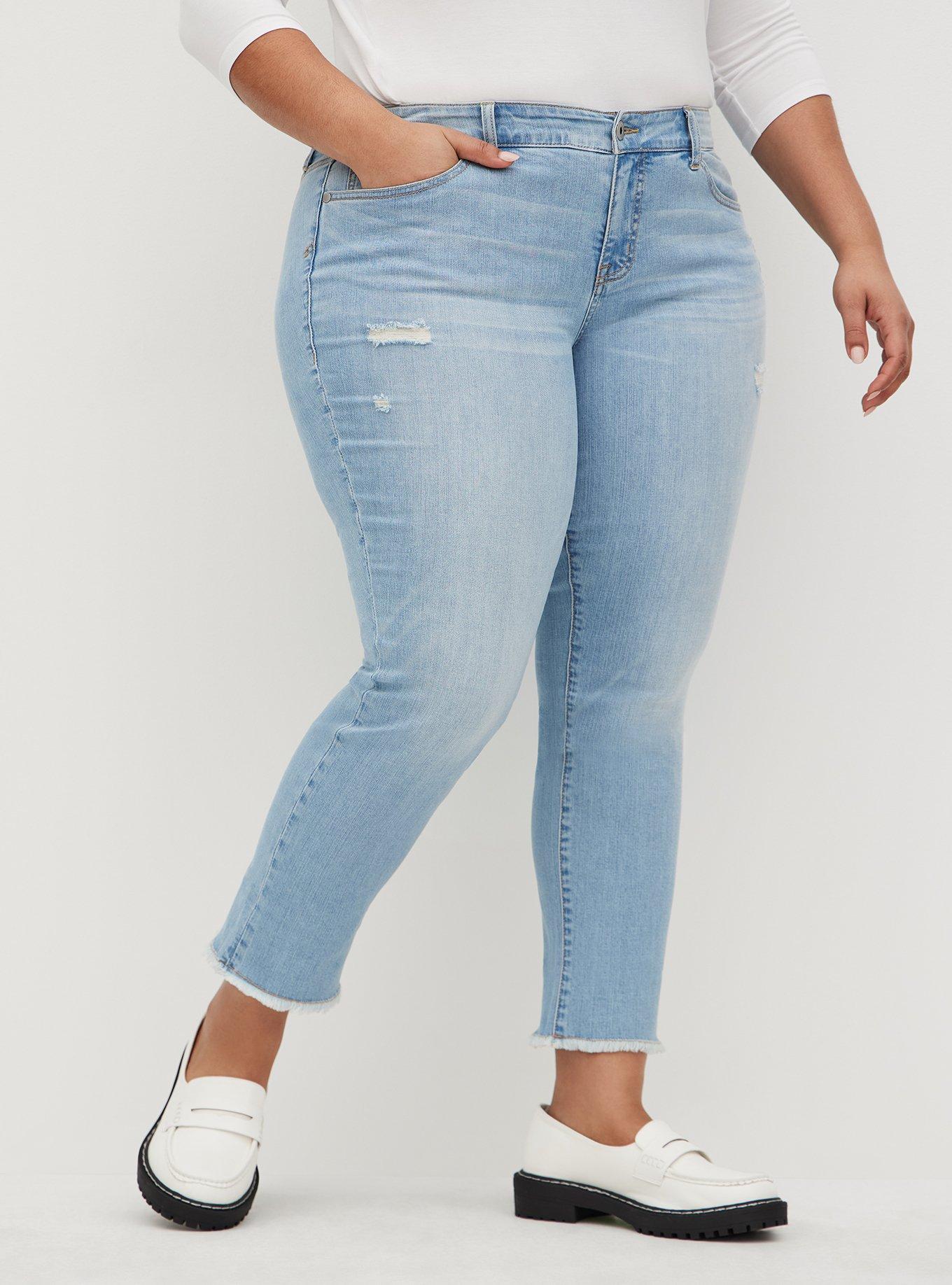 Plus Size Crop Boyfriend Straight Vintage Stretch Mid-Rise Jean, BITE THE BULLET, alternate