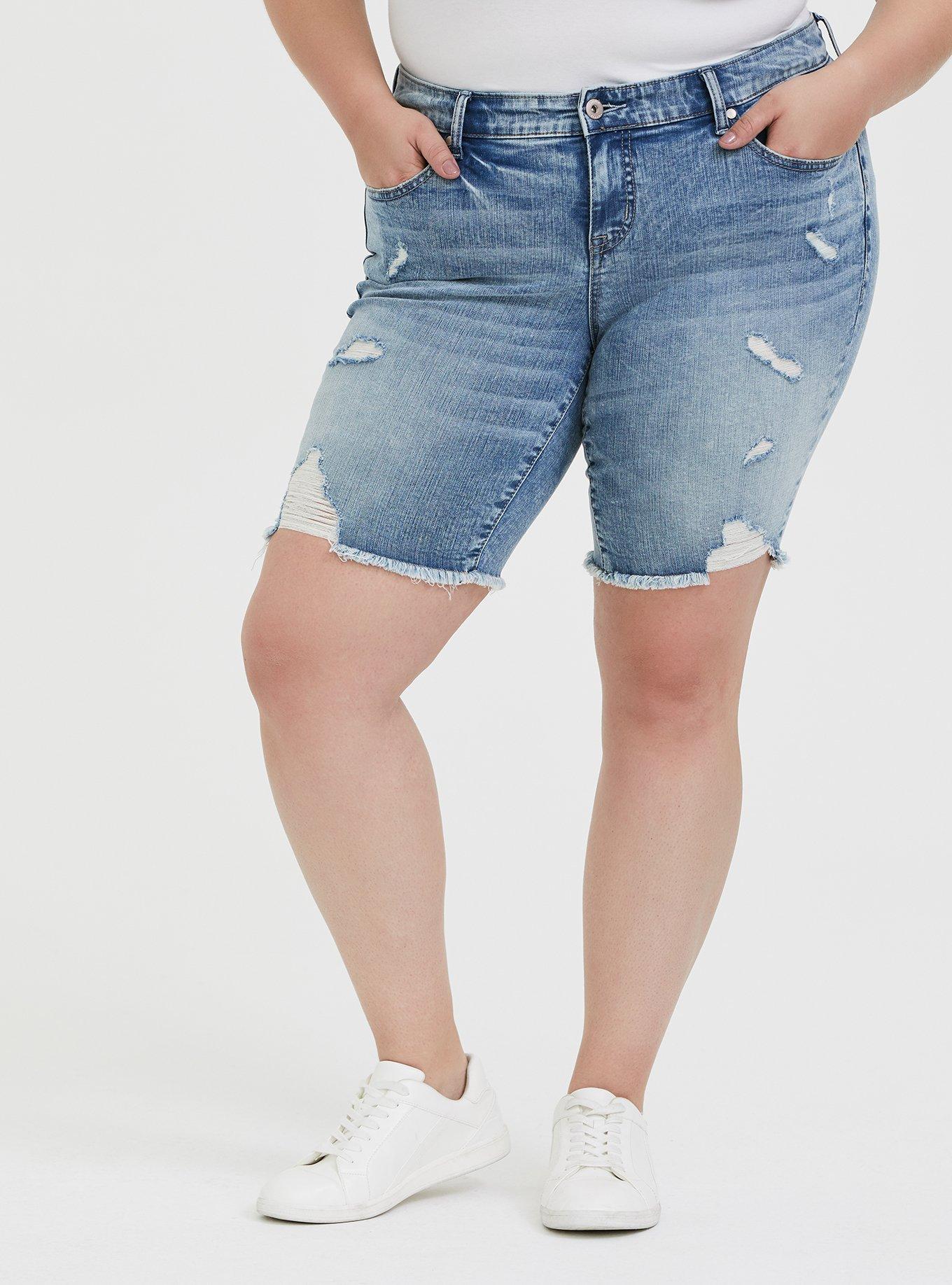 Bermuda Boyfriend Vintage Stretch Mid-Rise Short