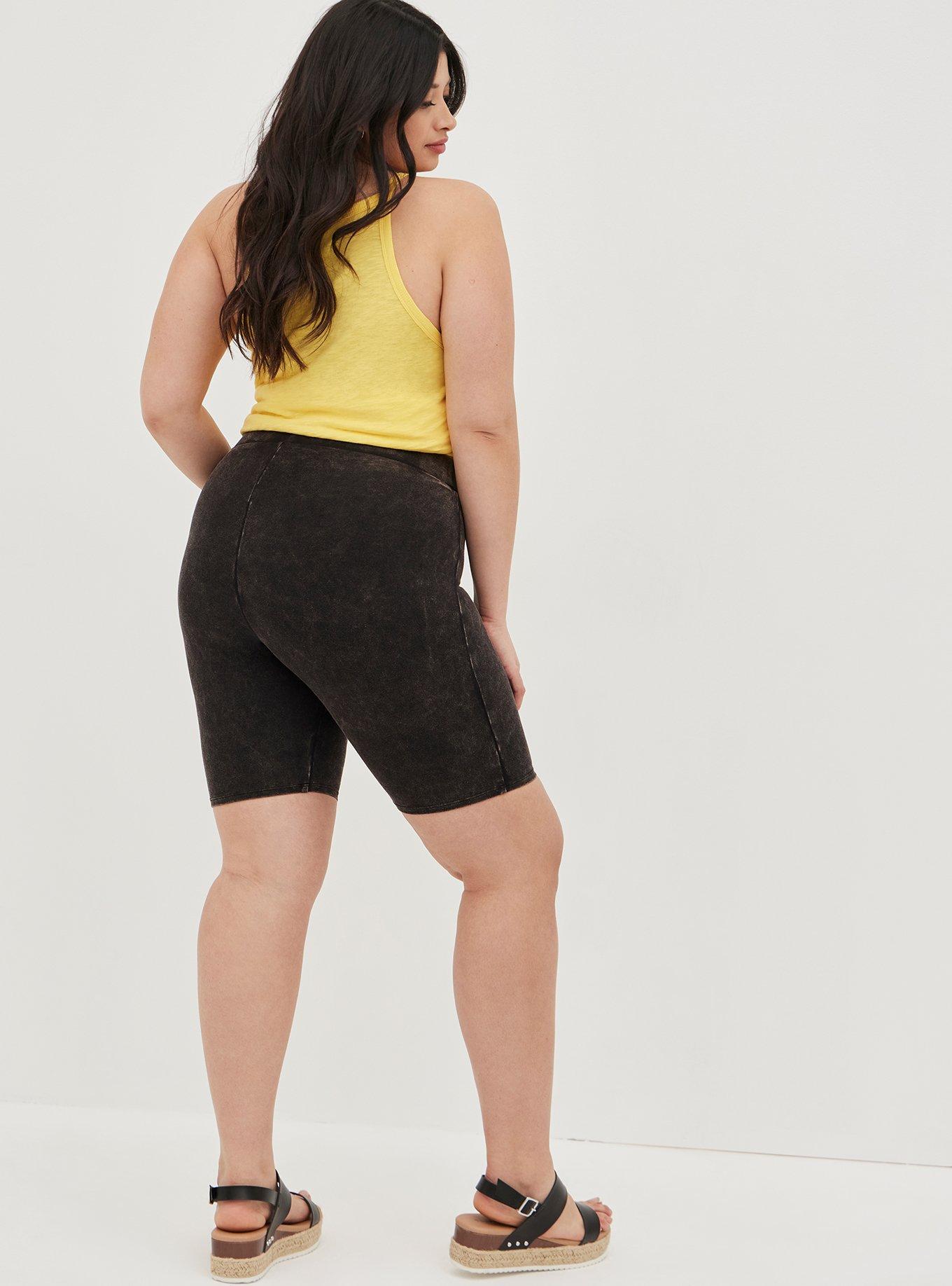 Plus Size 9 Inch Signature Waist Bike Short, BLACK WASH, alternate