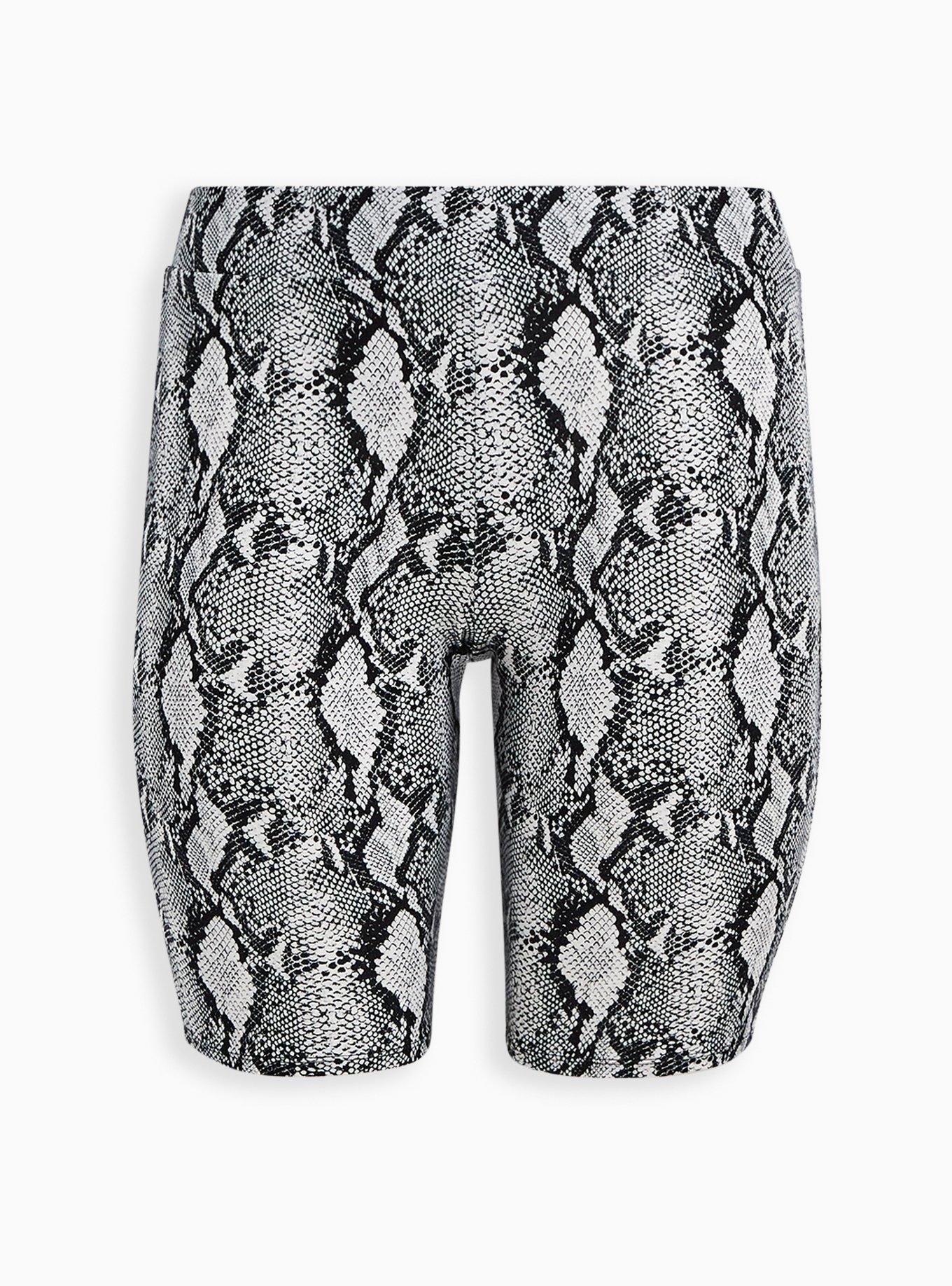 9 Inch Signature Waist Bike Short, SNAKE, hi-res