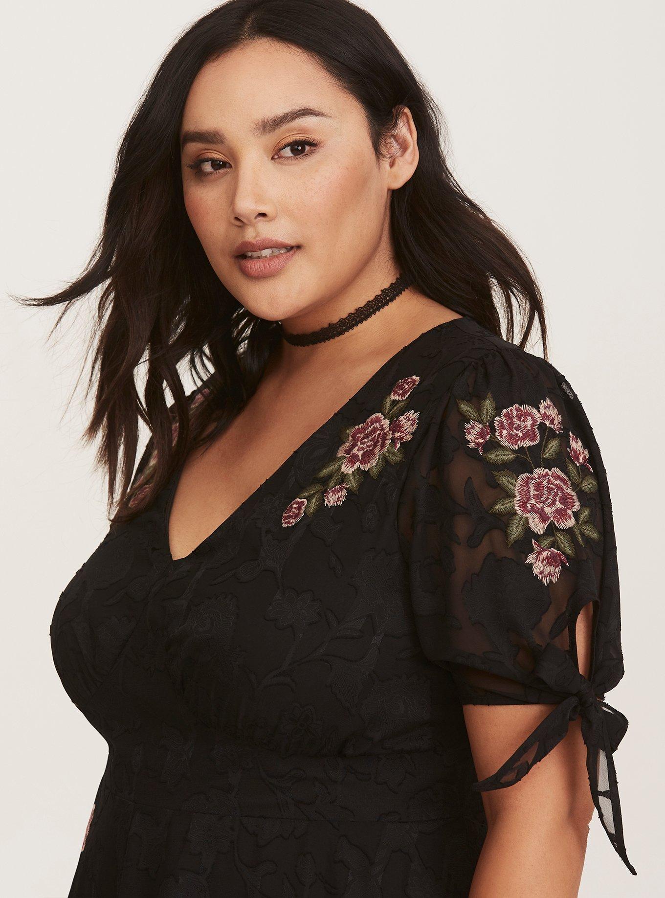 Plus Size - Black Floral Embroidered Chiffon Maxi Dress - Torrid