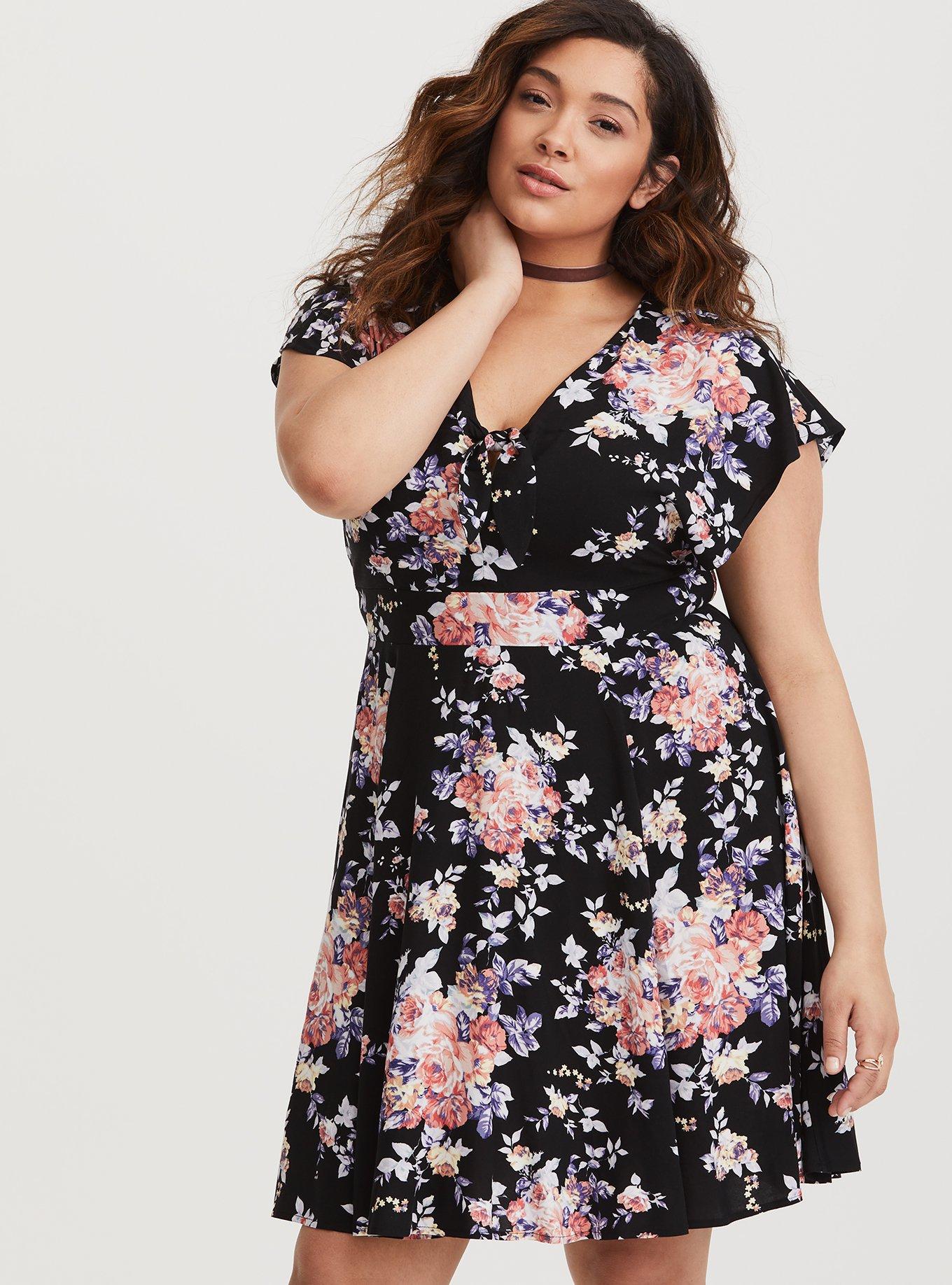 Plus Size - Mini Challis Tie-Front Dress - Torrid