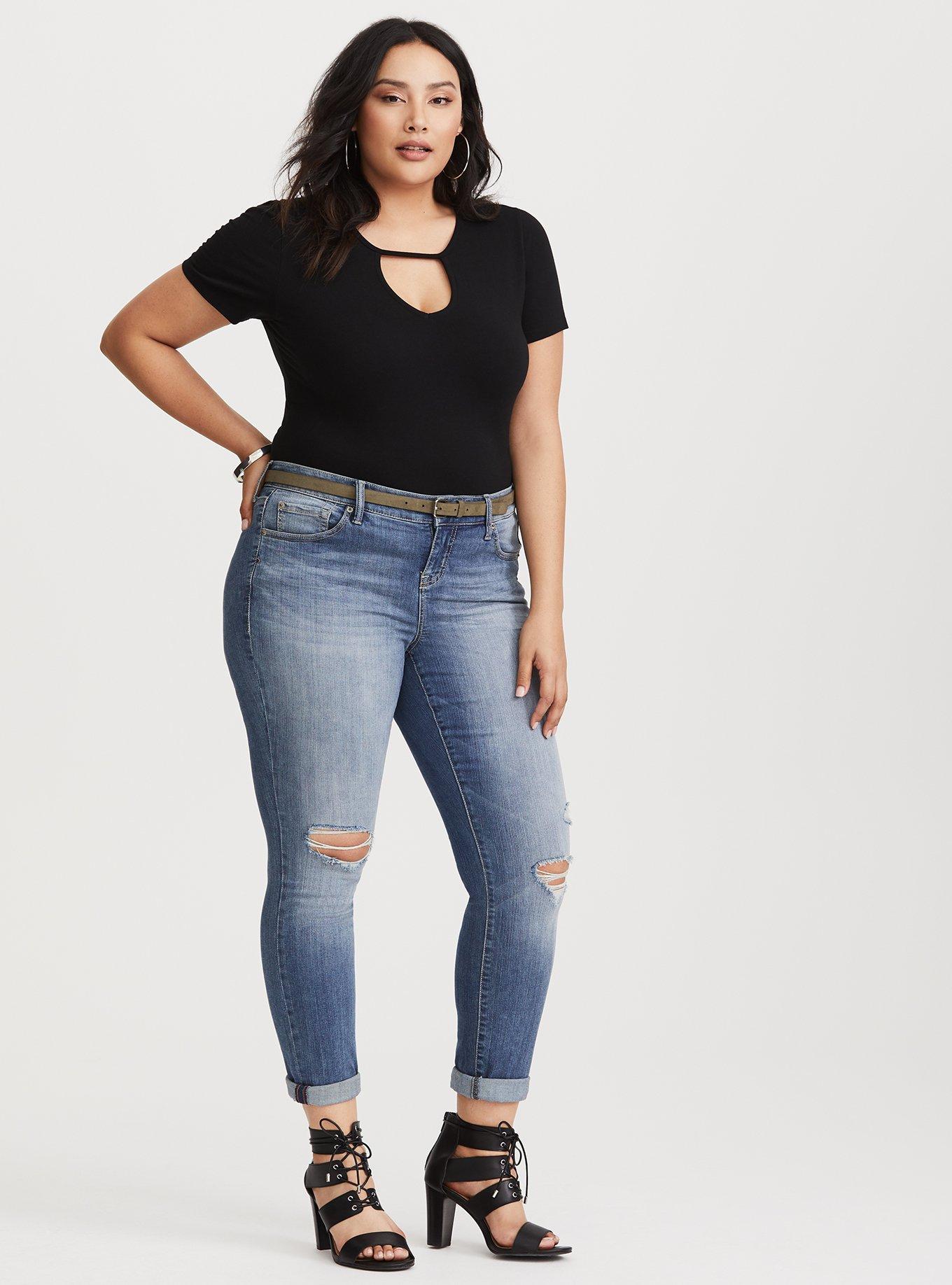 Plus Size Foxy Crew Neck Keyhole Tee, BLACK, alternate