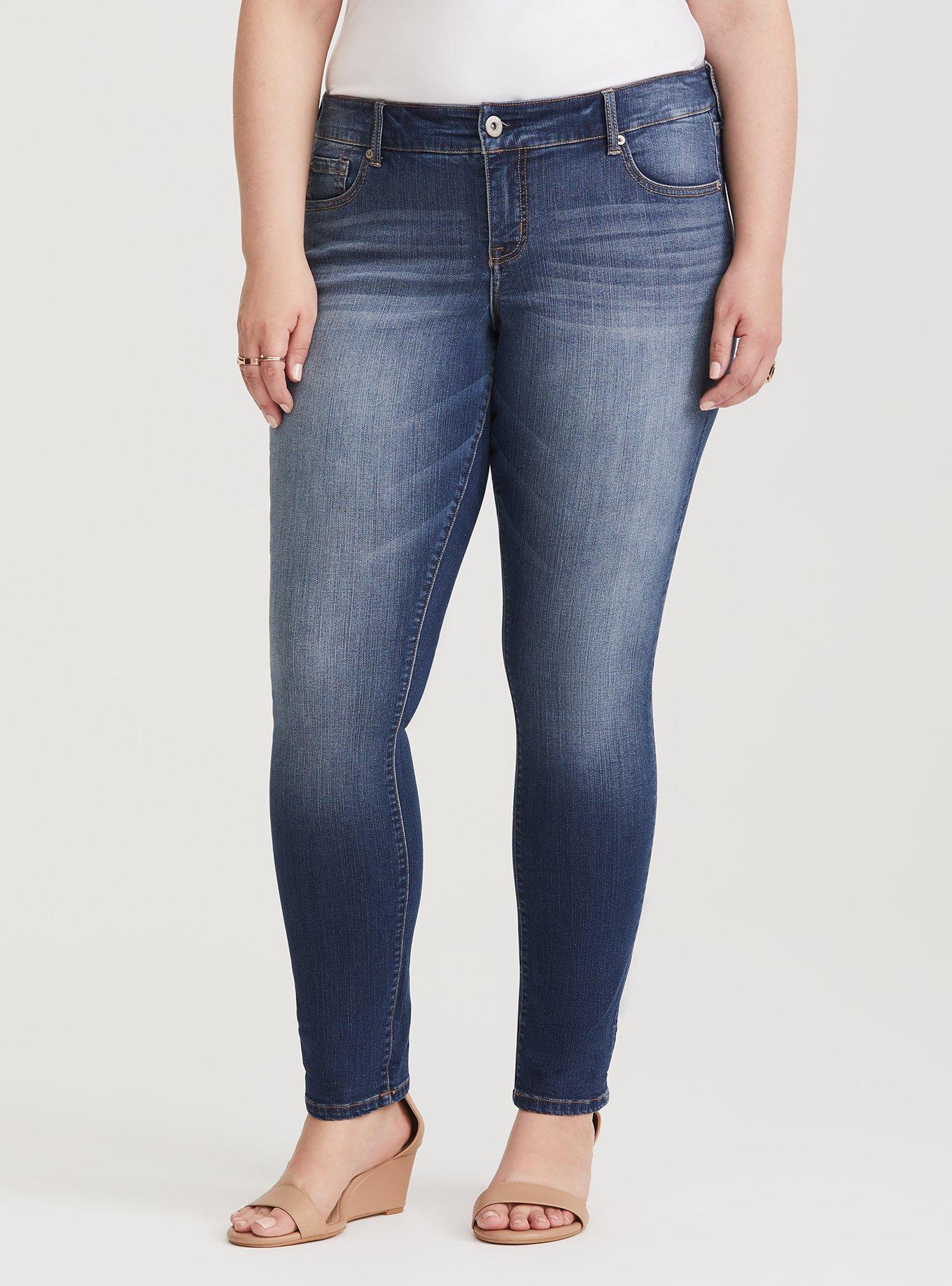 Plus Size Boyfriend Jean - Premium Stretch Light Wash, UPTOWN, alternate