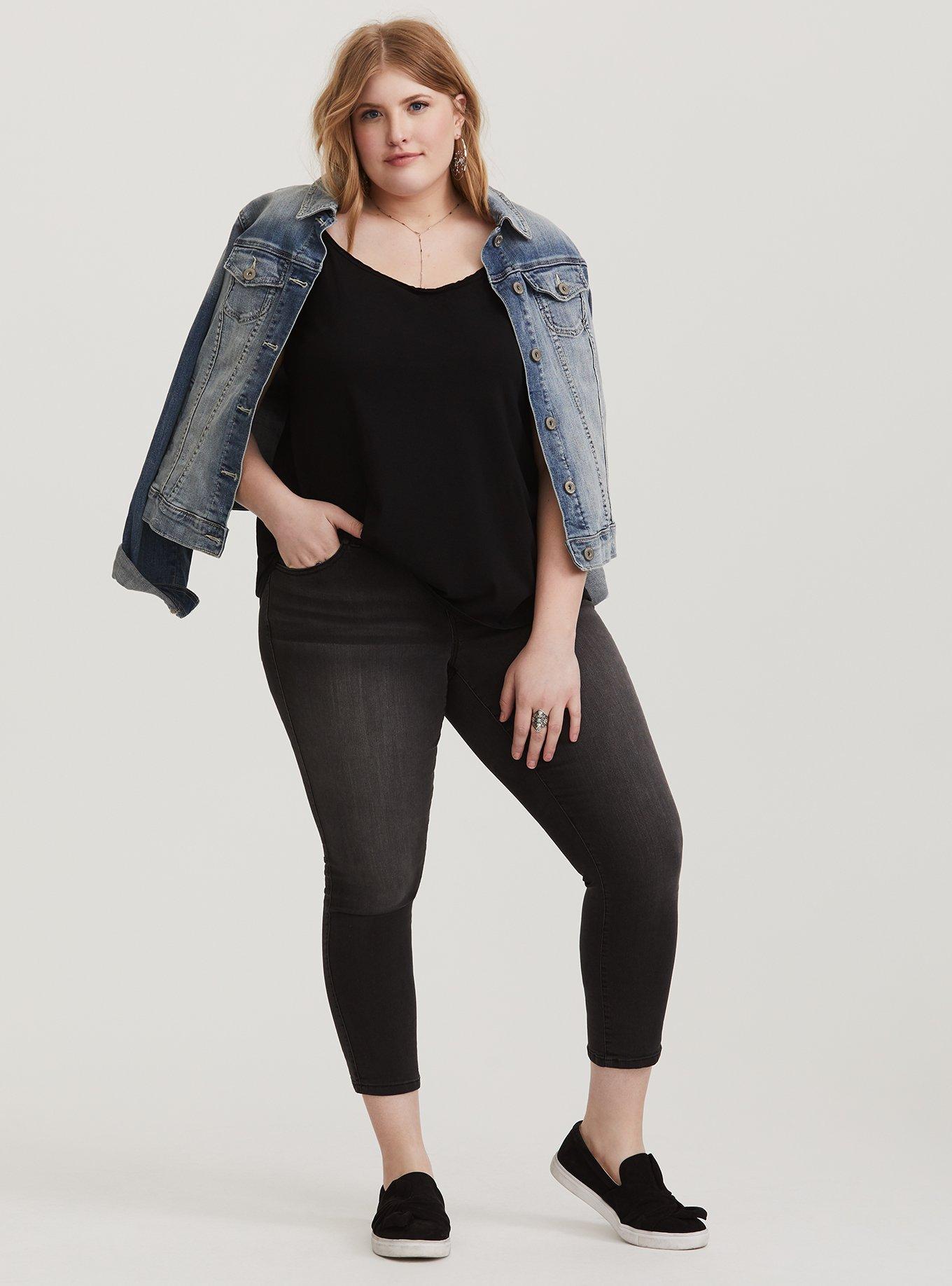 Premium Black Scoop Neck Cami, BLACK, alternate