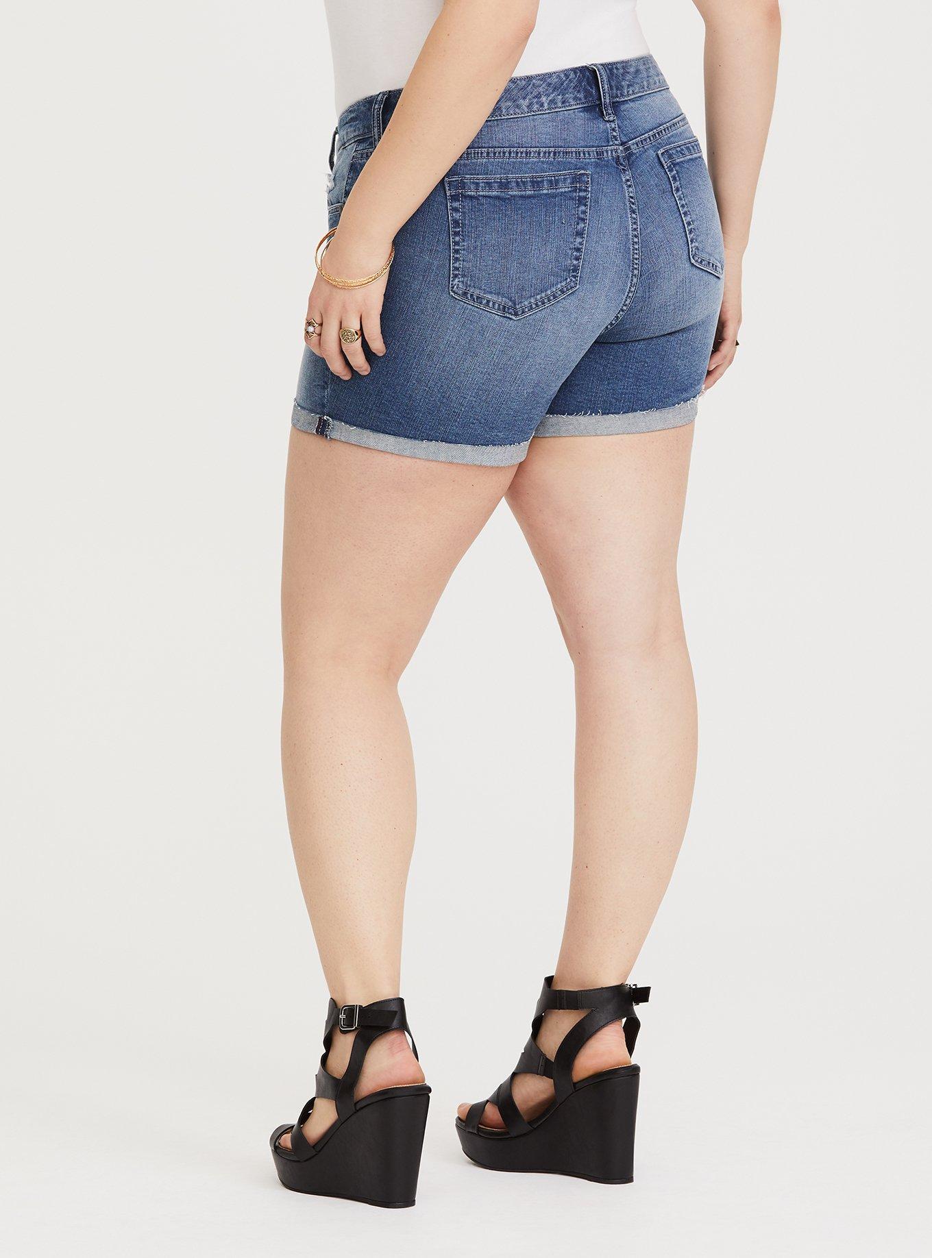 Classic Skinny Short - Vintage Stretch Medium Wash, , alternate