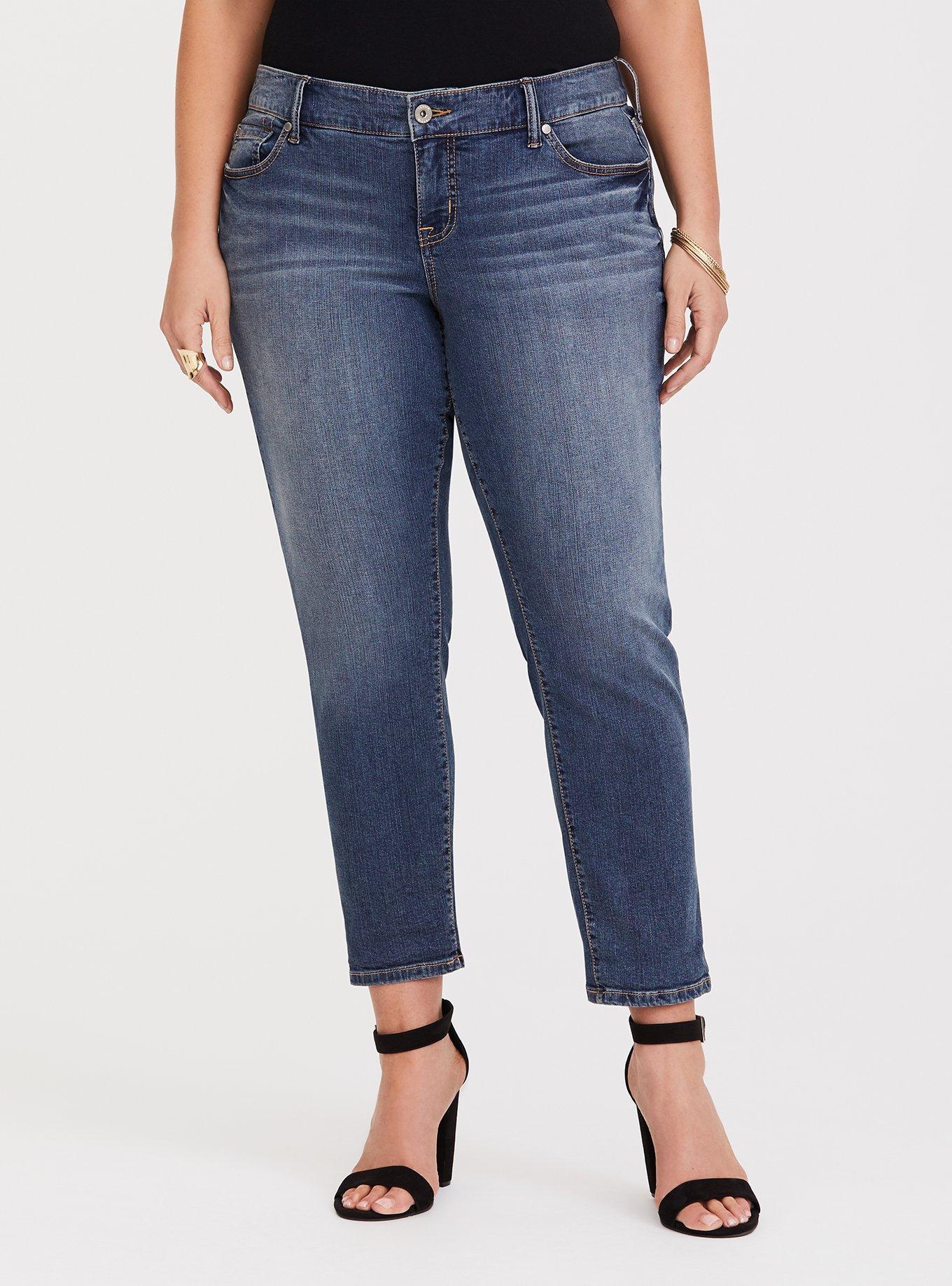 Plus Size Crop Boyfriend Jean - Vintage Stretch Dark Wash, BLUE, alternate