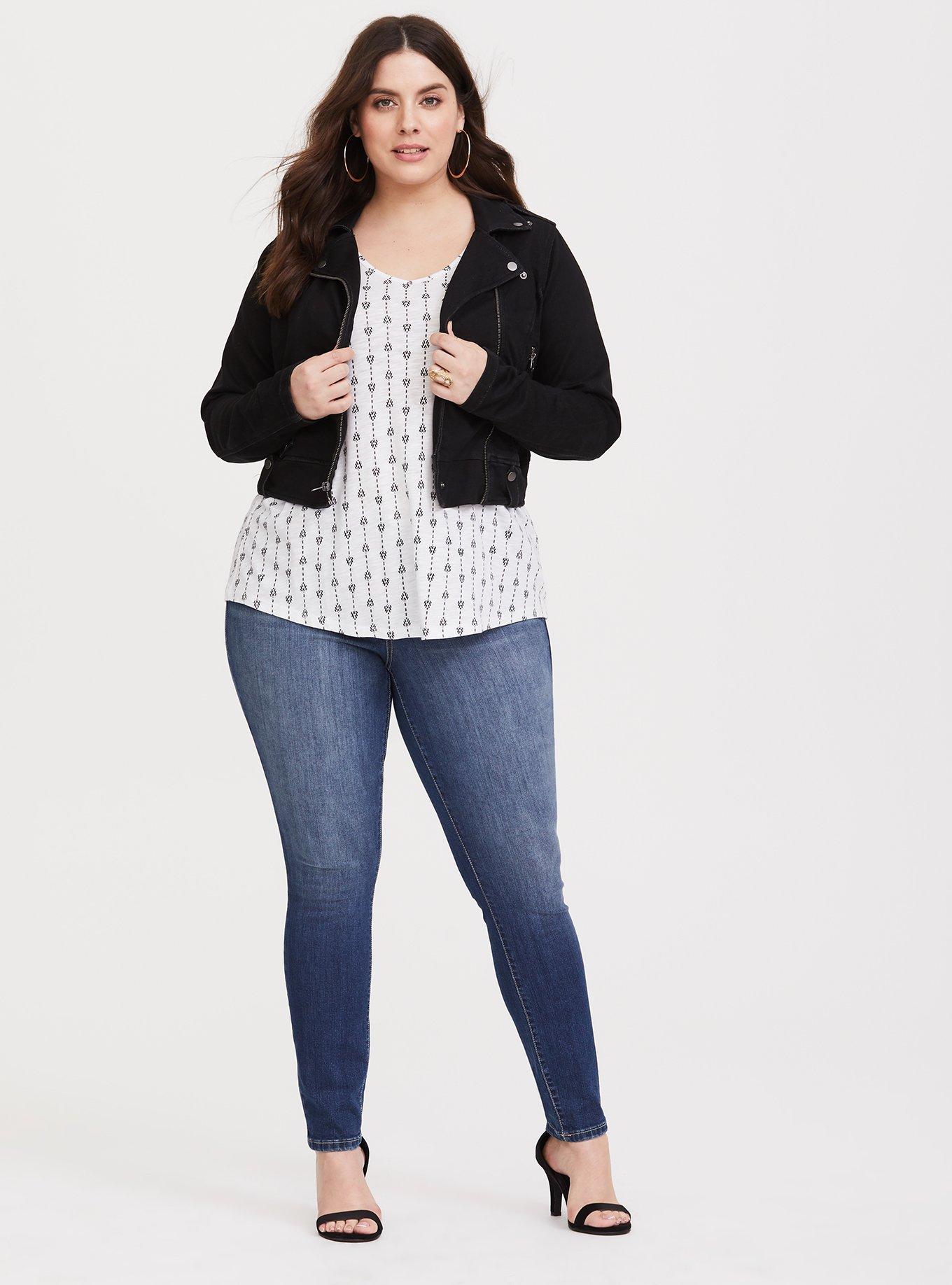 Plus Size White Arrow V-Neck Tank, GEO PRINT, alternate