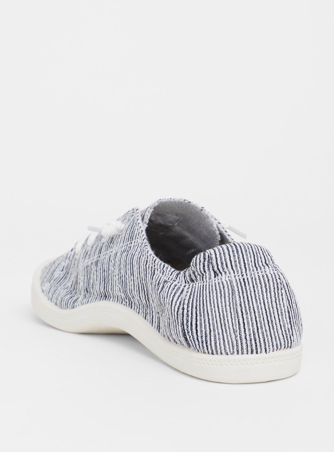 Riley Ruched Sneaker (WW