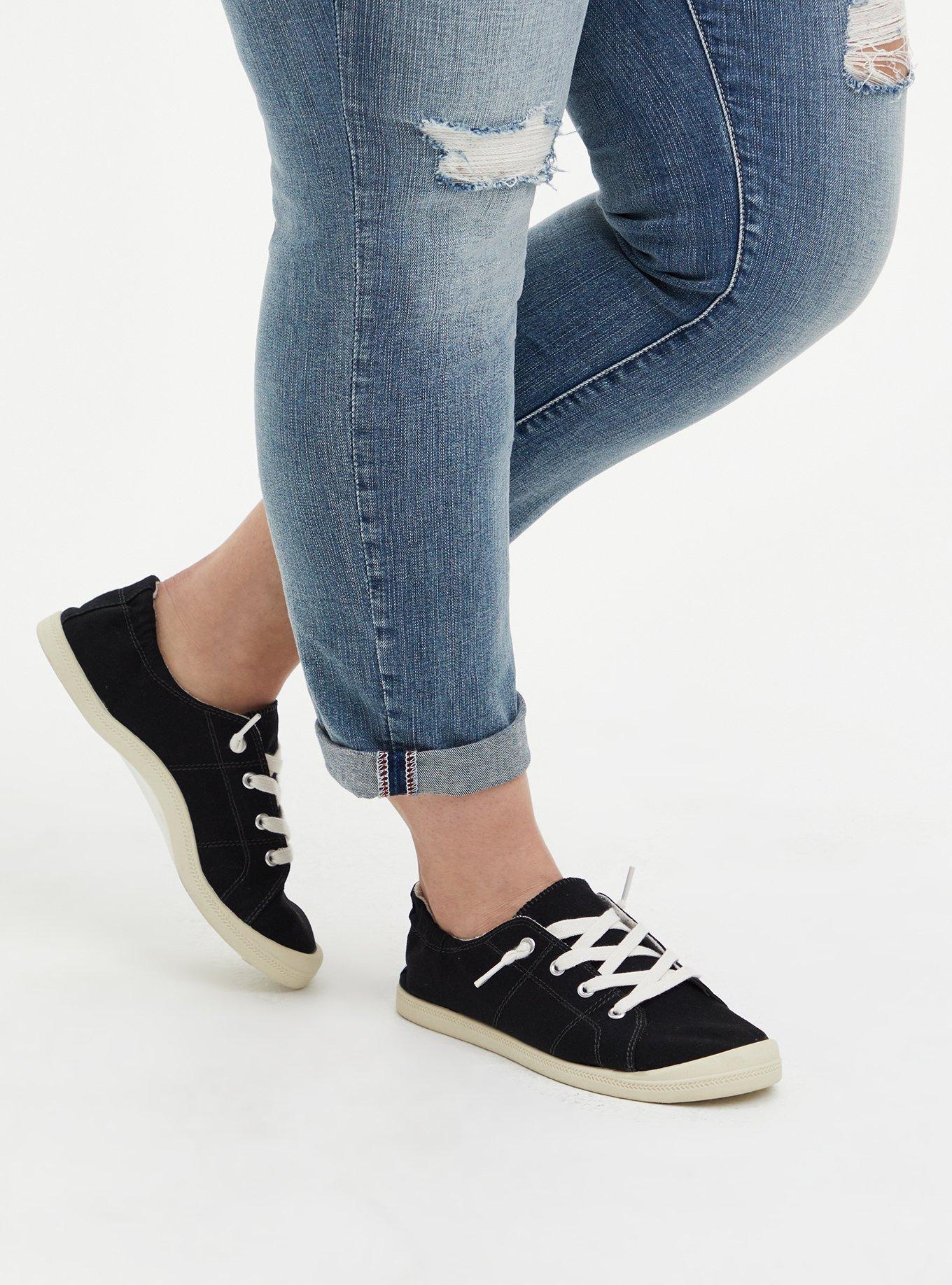 Riley Ruched Sneaker (WW