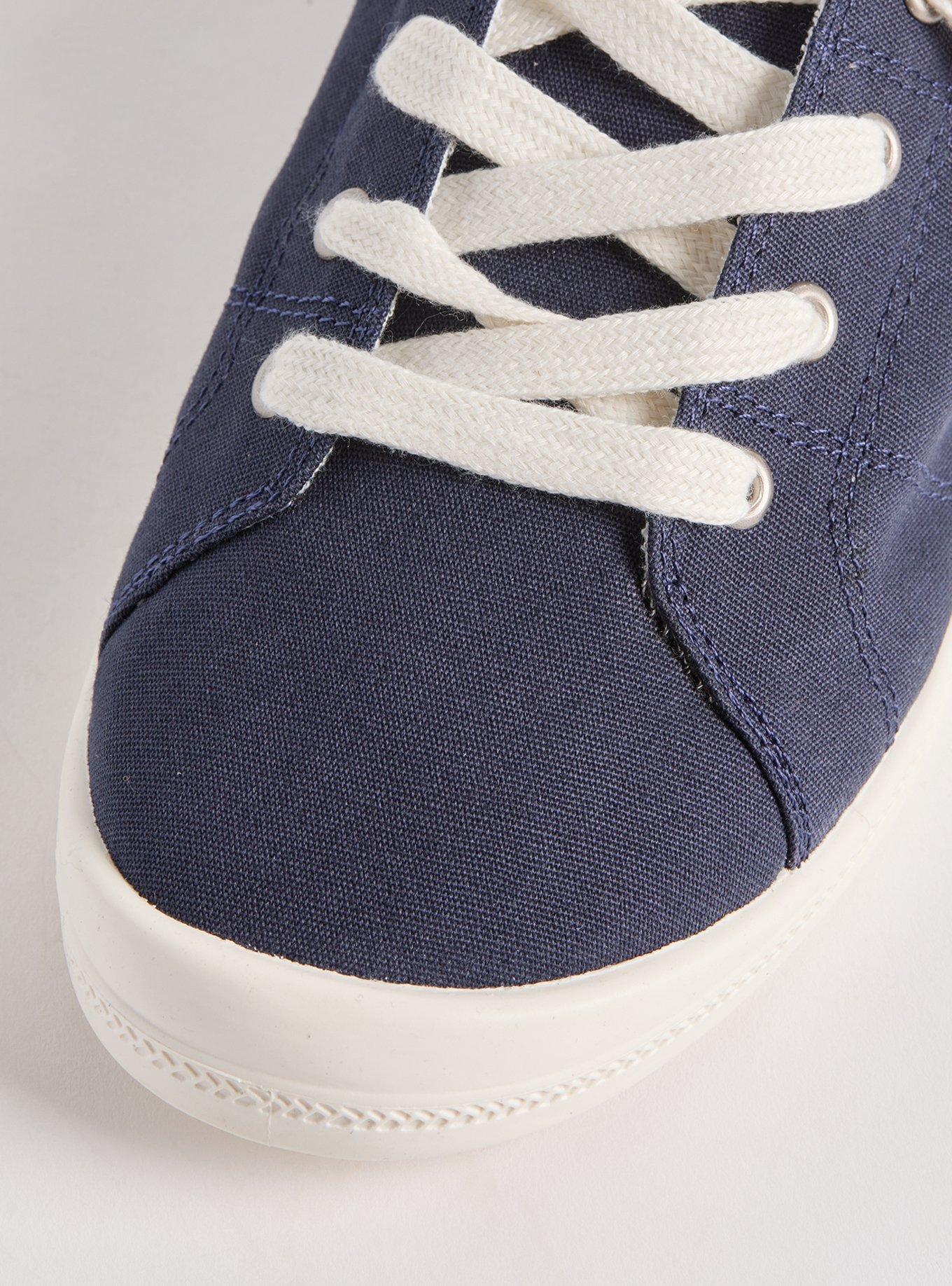 Riley Ruched Sneaker (WW)