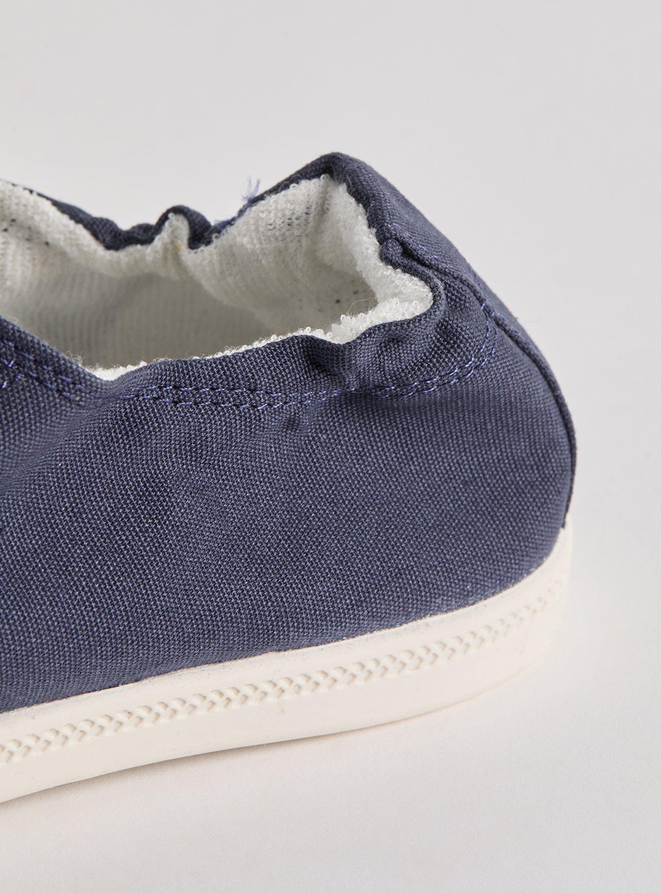 Riley Ruched Sneaker (WW)