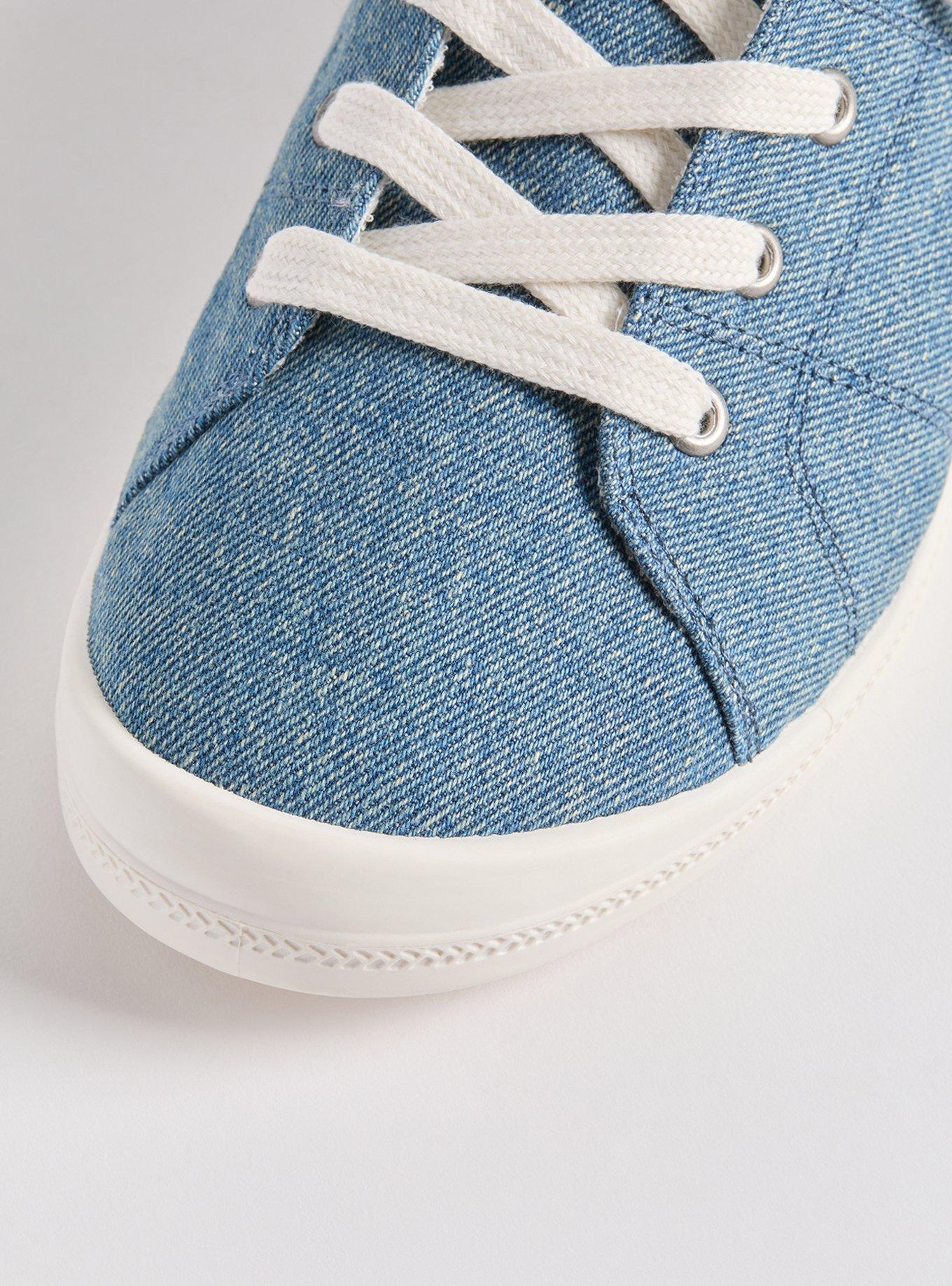 Riley Ruched Sneaker (WW)