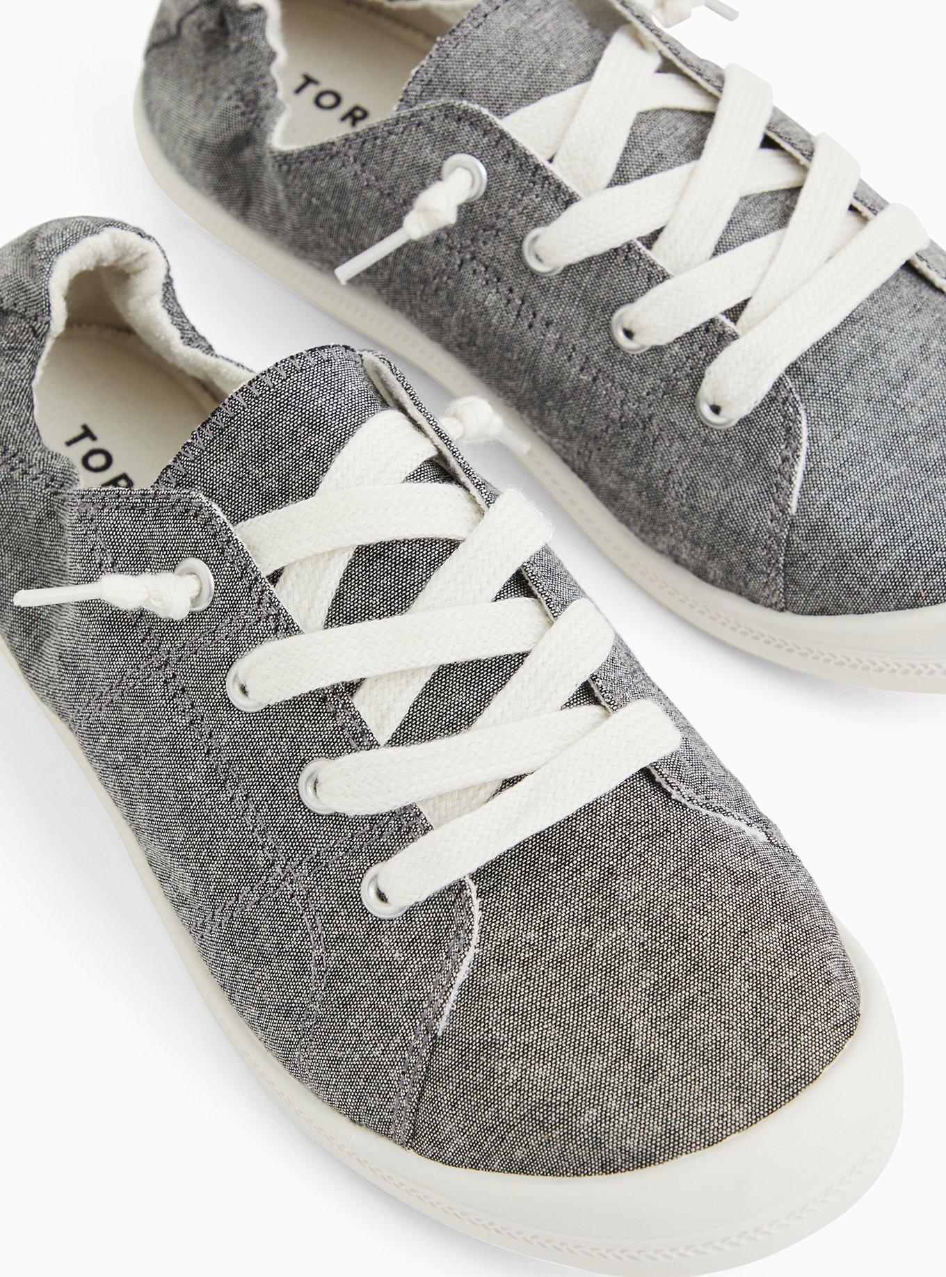 Riley Ruched Sneaker (WW)
