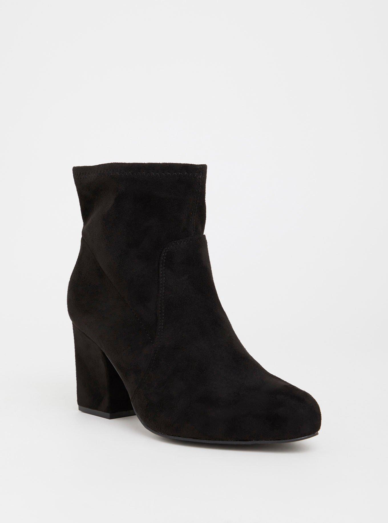 pointed black bootie