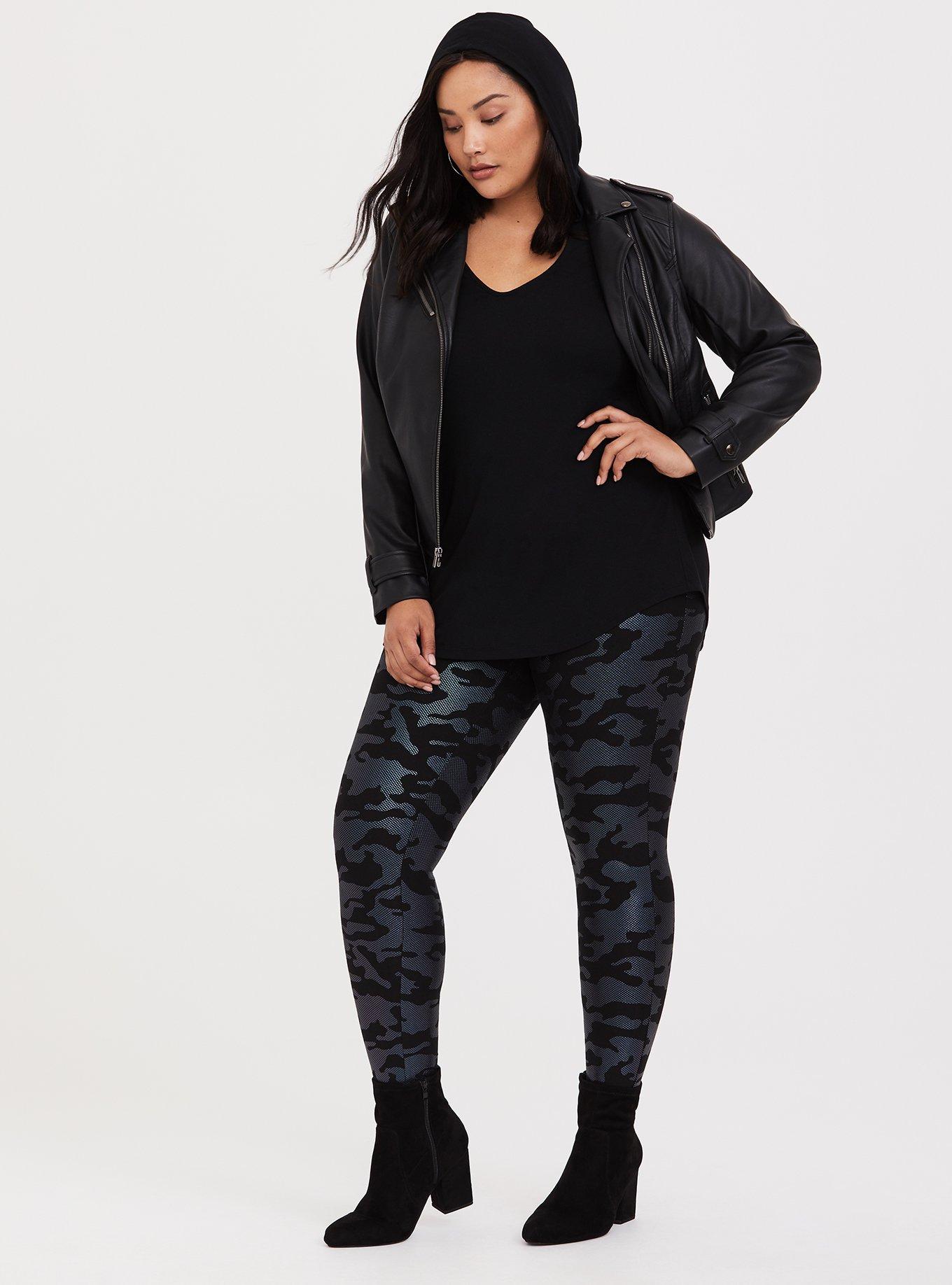 Yogalicious Camo Black Leggings Size 3X (Plus) - 50% off