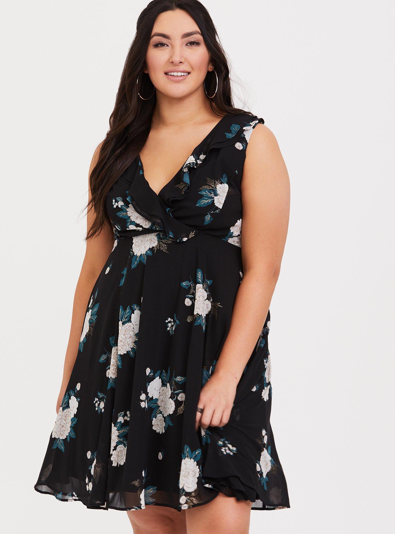 Torrid on sale holiday dresses