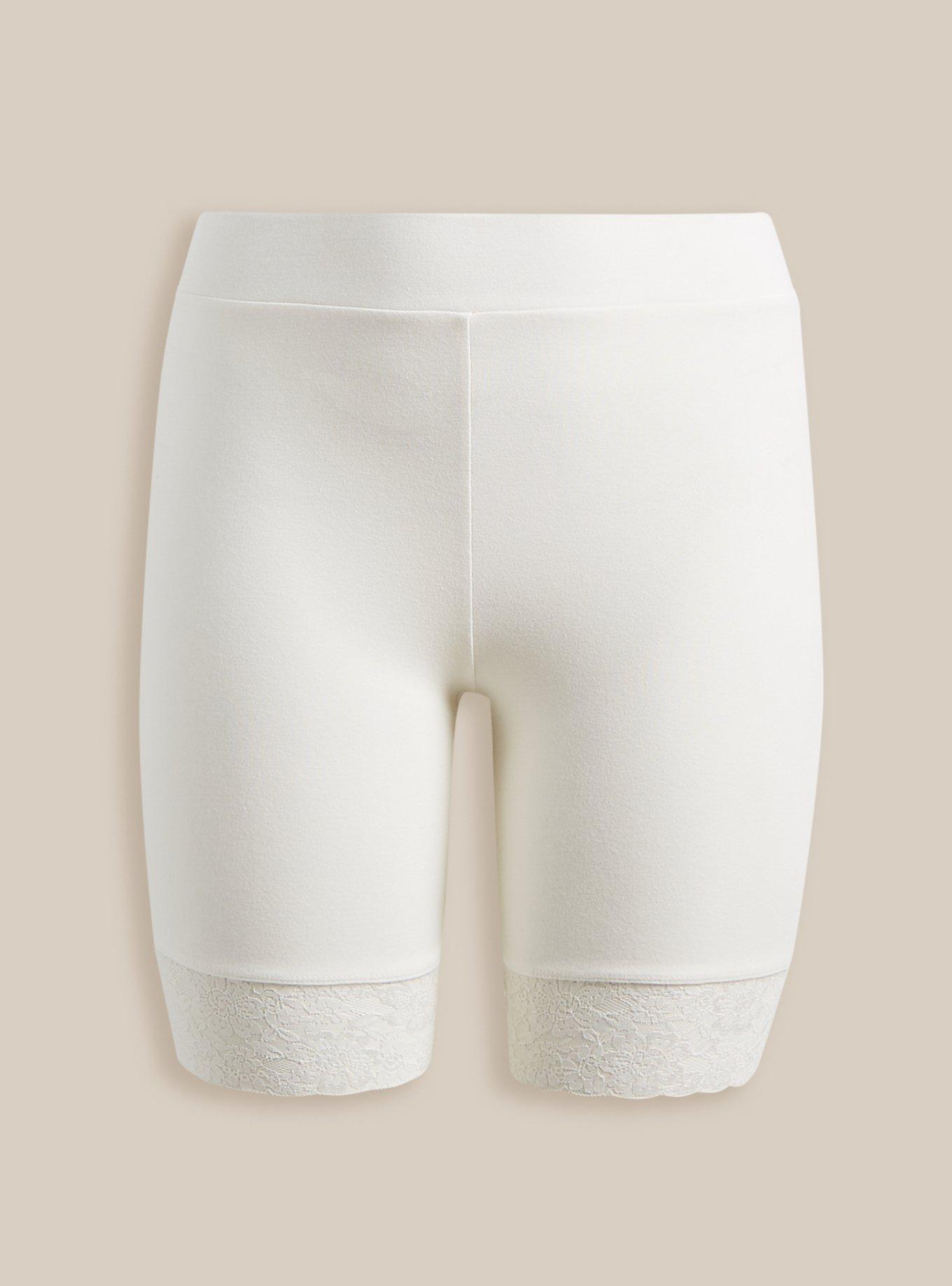 Cycling shorts with lace trim - White - Sz. 42-60 - Zizzifashion
