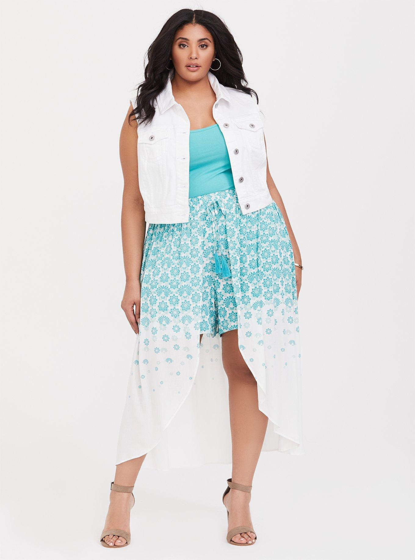 Plus Size Her Universe Jasmine Peacock Overskirt Short, CLOUD DANCER, alternate
