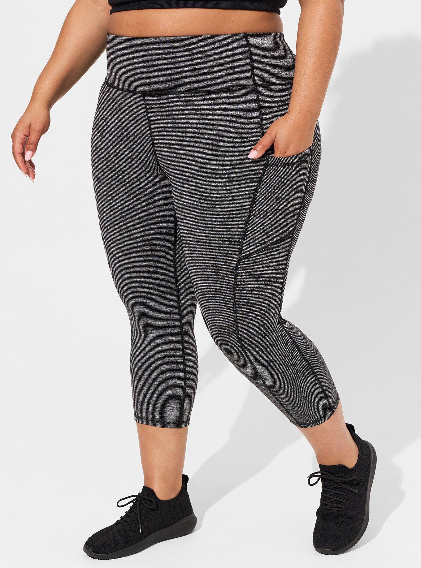 Torrid Performance Core Capri Active Legging With Side Pockets 2X