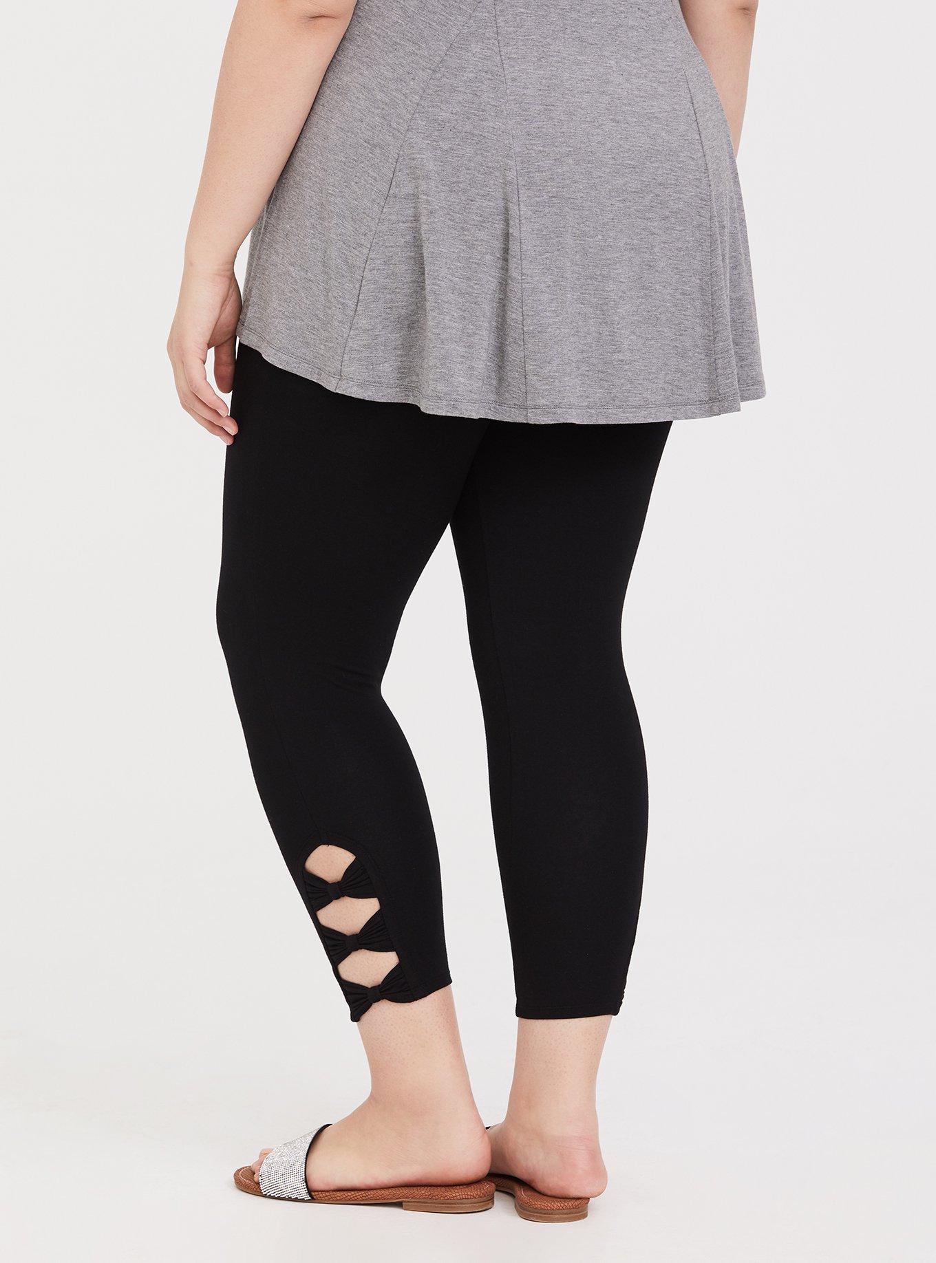 Plus Size - Black Bow Crop Legging - Torrid