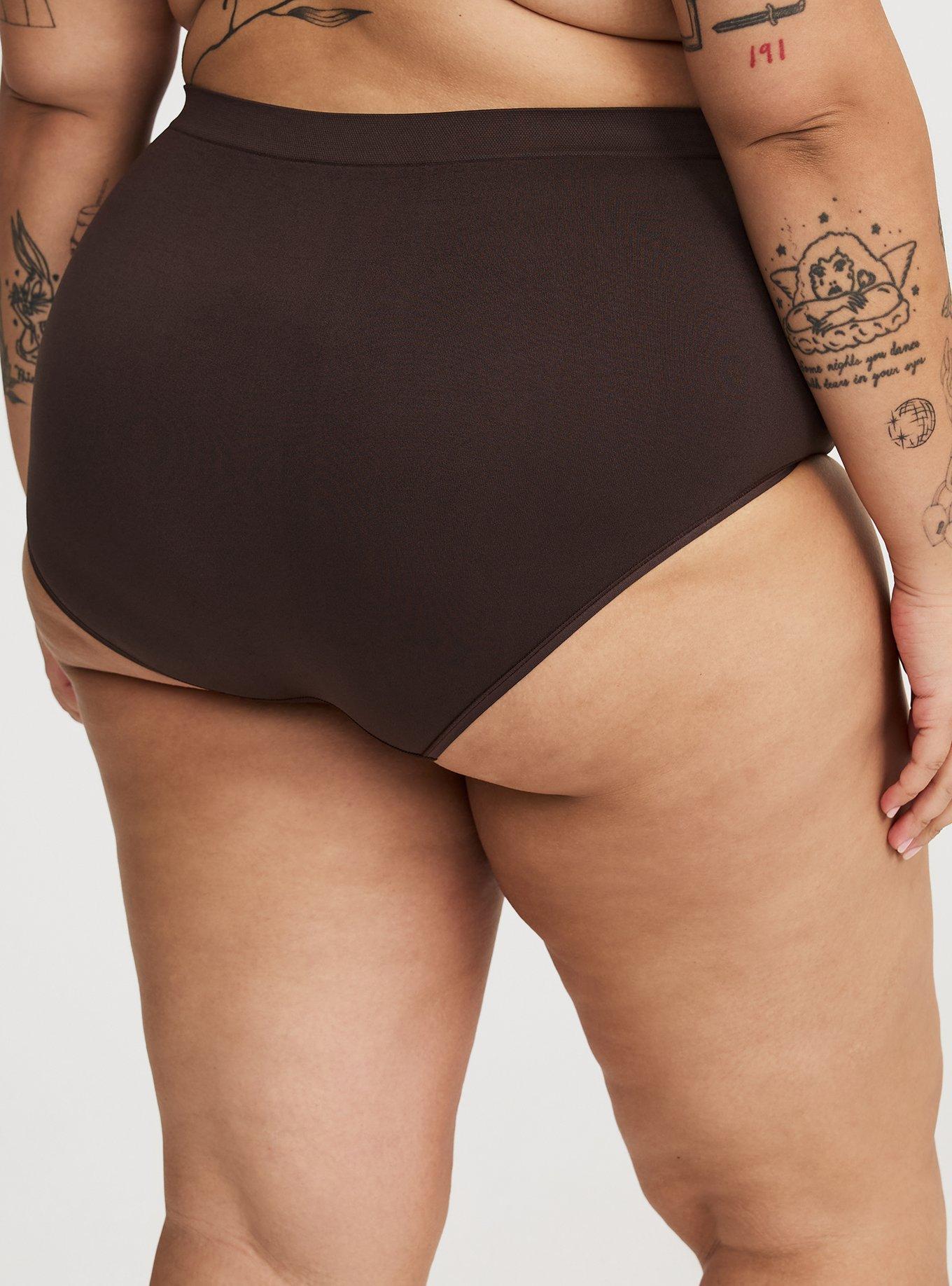 Seamless Smooth Mid-Rise Brief Panty