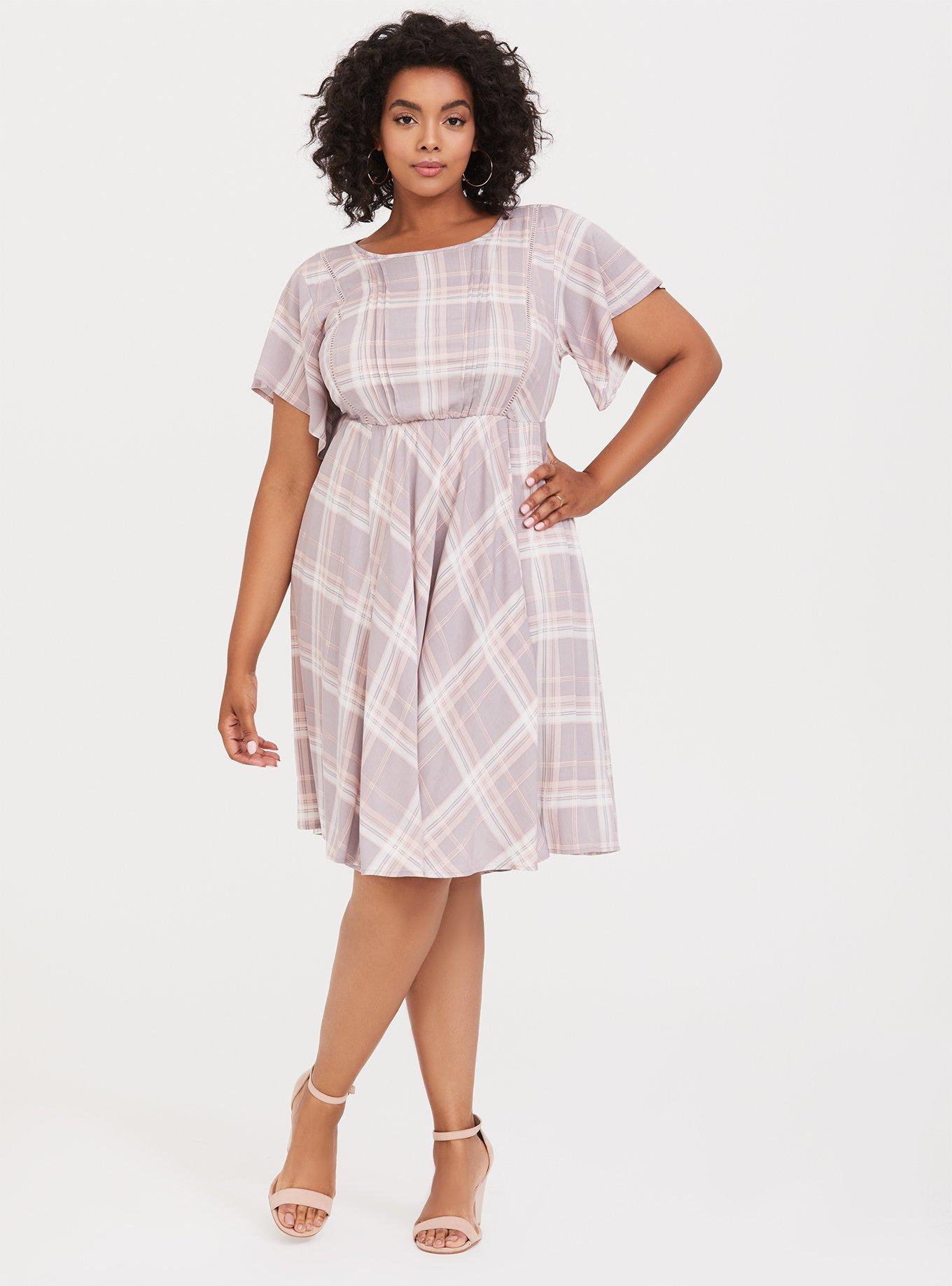 Torrid blush pink dress hotsell