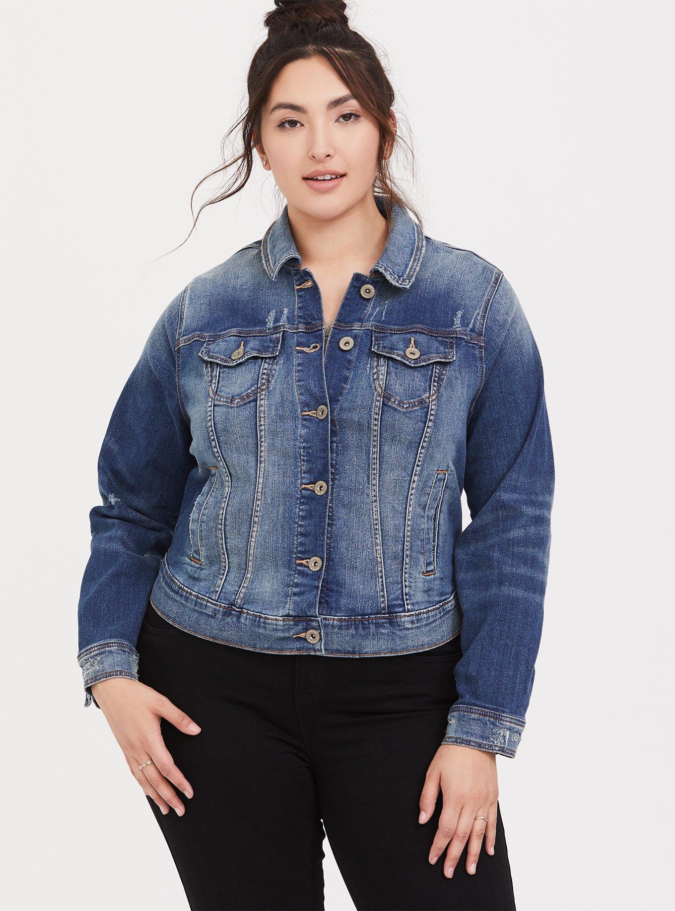 Plus Size - Medium Wash Distressed Denim Trucker Jacket - Torrid