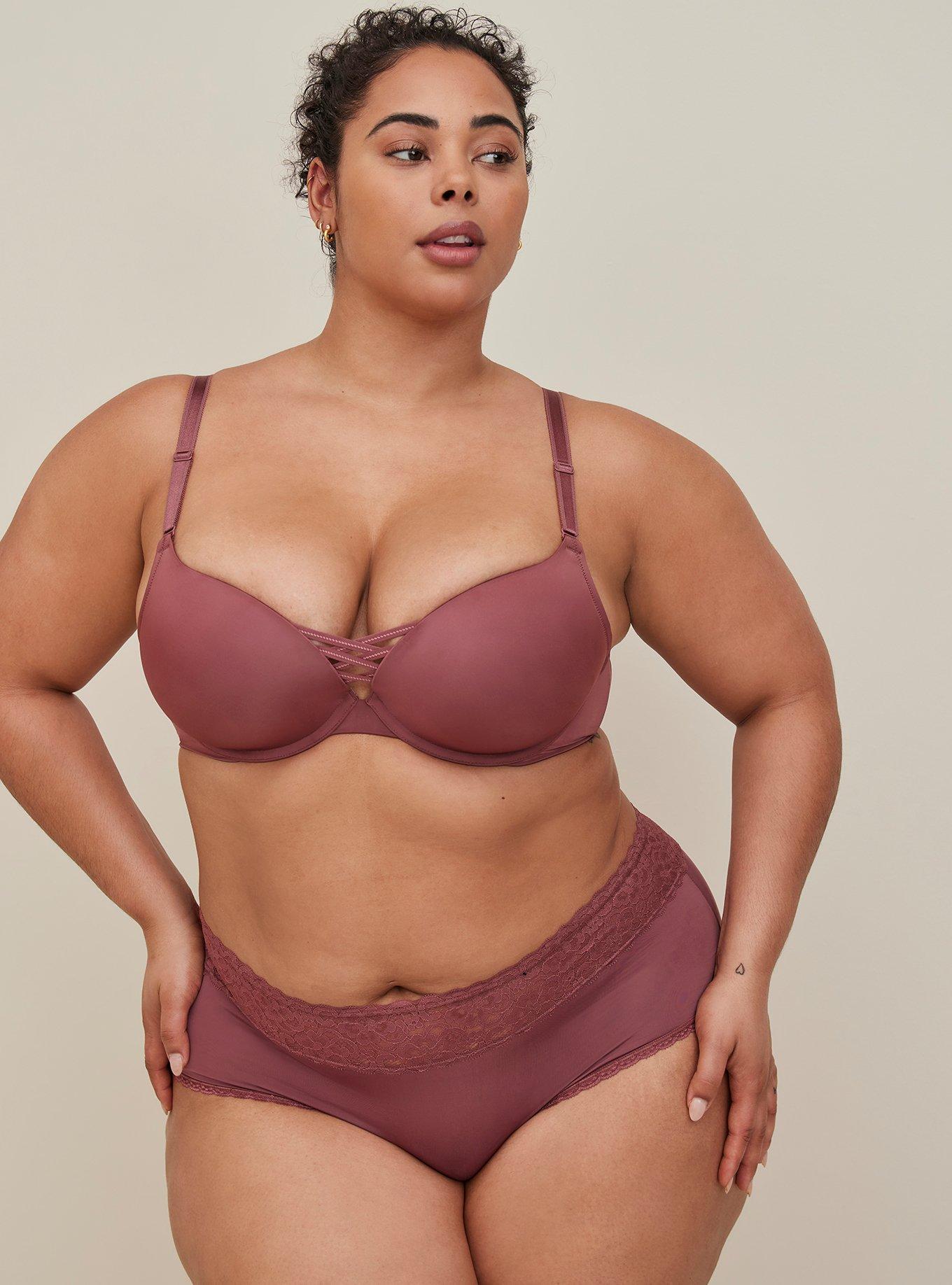 Feeling Feisty? The Adore Me Valentine's Day Plus Size Lingerie