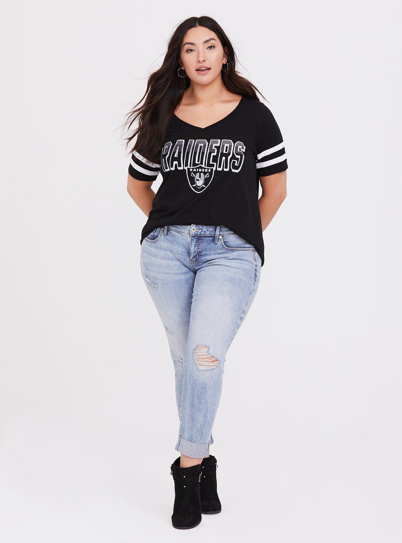 Plus Size - NFL Raiders Black V-Neck Football Tee - Torrid