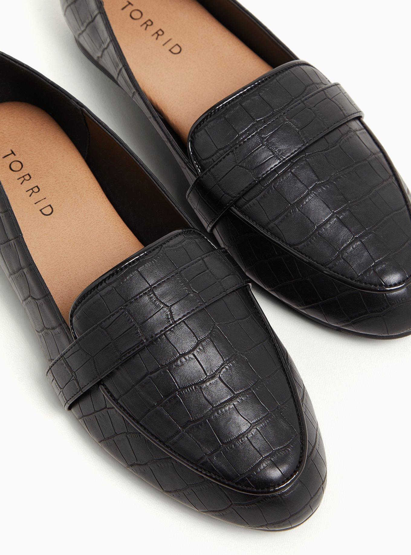 Almond Toe Loafer (WW), BLACK FAUX CROCODILE, hi-res