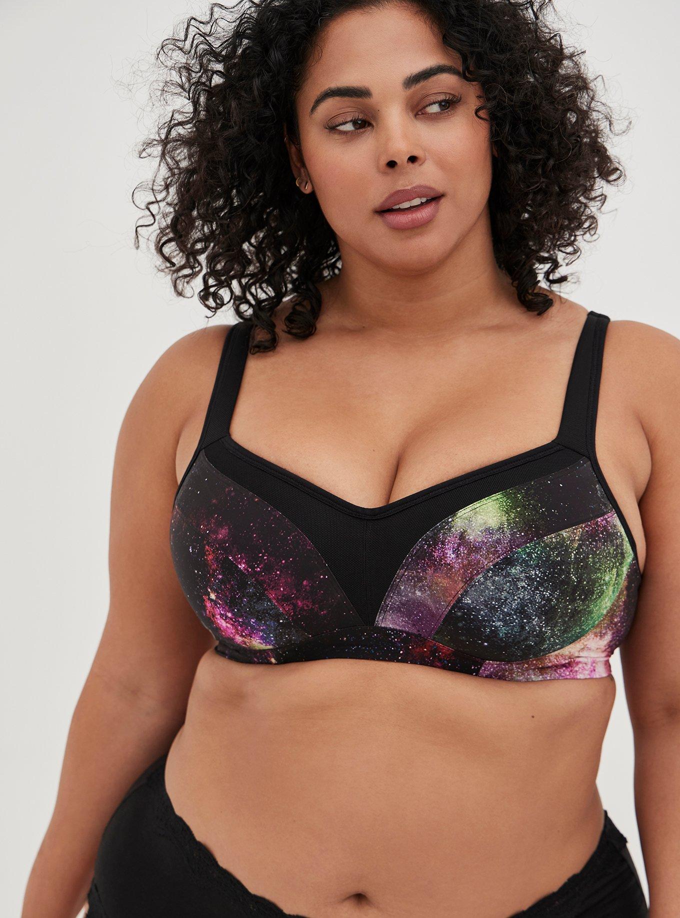 Torrid Mid Impact 46D Sports Bra Black Underwire Back Closure